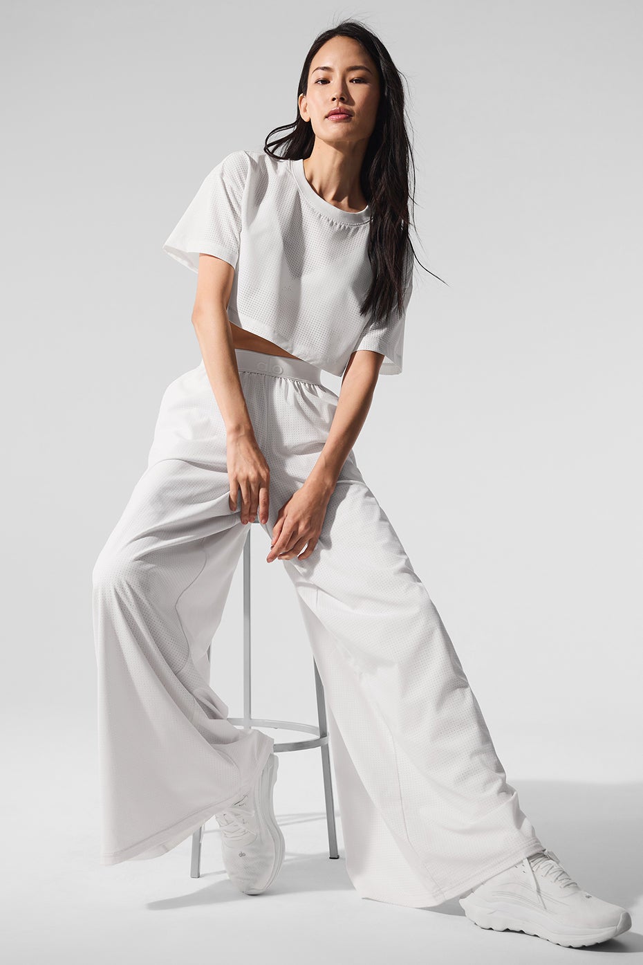 関税負担なし◆ALO Yoga◆Mesh Mirage Trouser ワイドパンツ Mesh Mirage Trouser | Alo Yoga Qatar