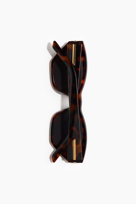 Cat-eye sunglasses