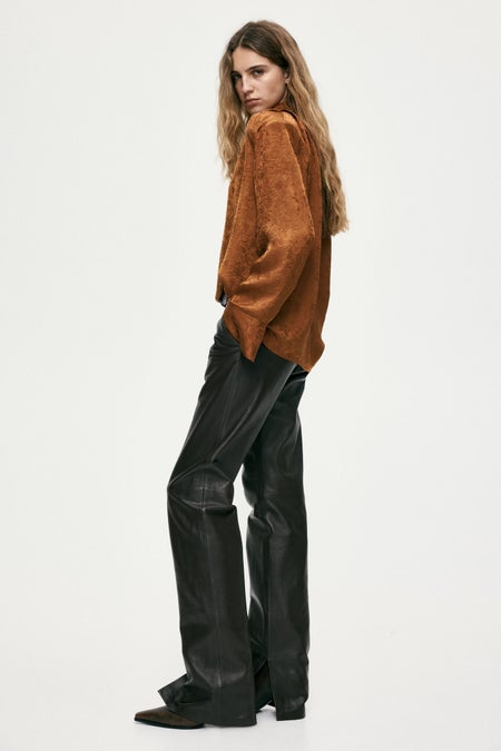 Shoulder-pad blouse