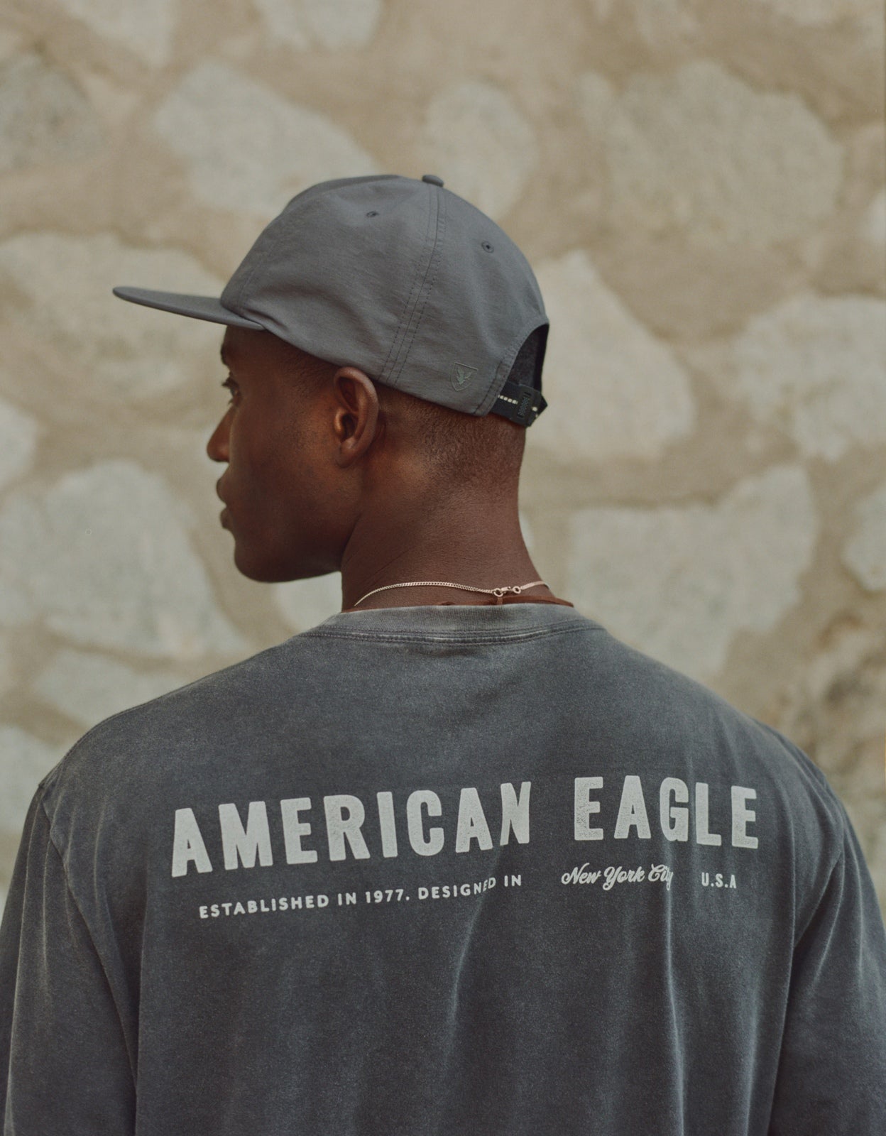Use – ADMIT10 – Save Extra 8% on all orders from AMerican Eagle