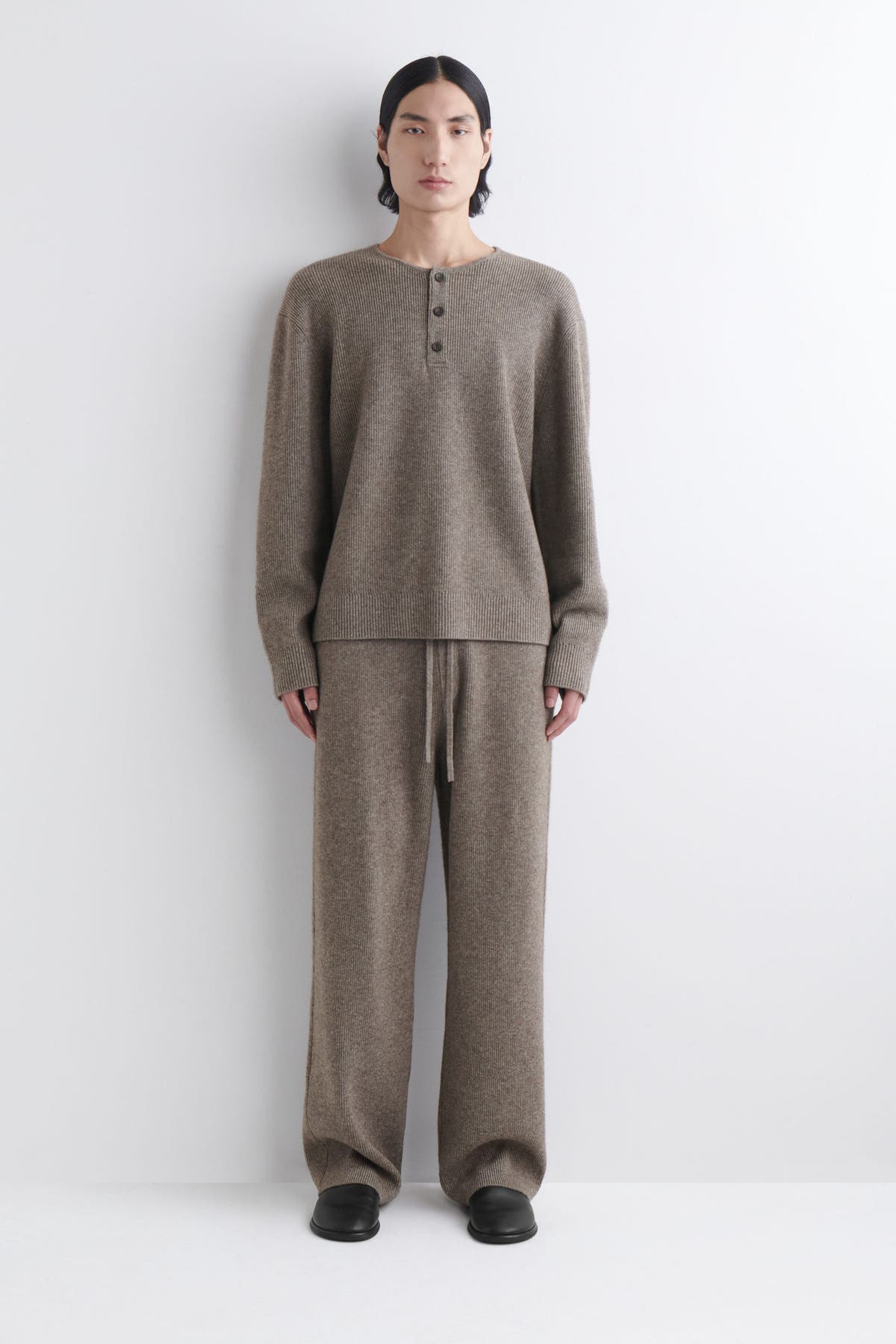 KNITTED MERINO-YAK HENLEY TOP — BEIGE DARK