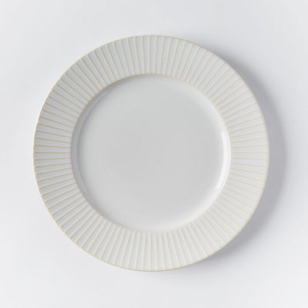 Textured Dinner Plates - White (Lines)