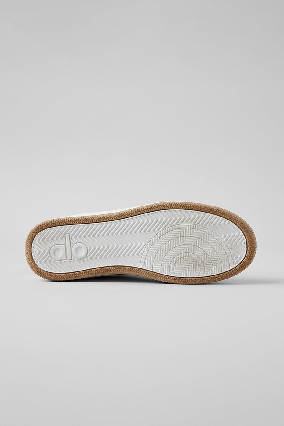 Alo X 01 Classic - Unisex | Alo Yoga Qatar