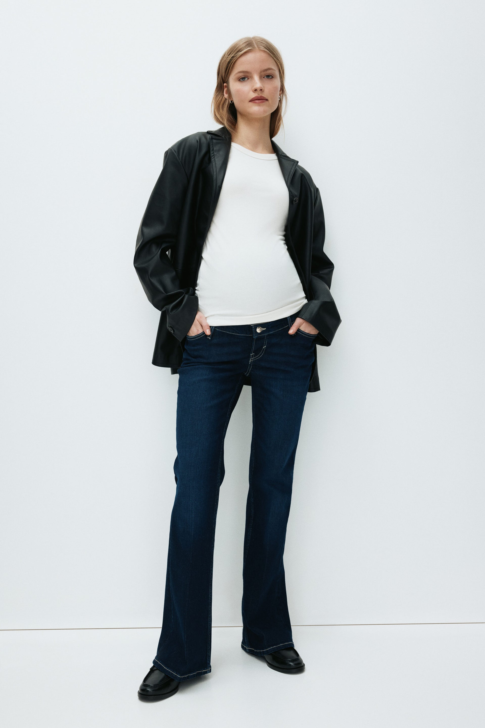 MAMA Flared Jeans