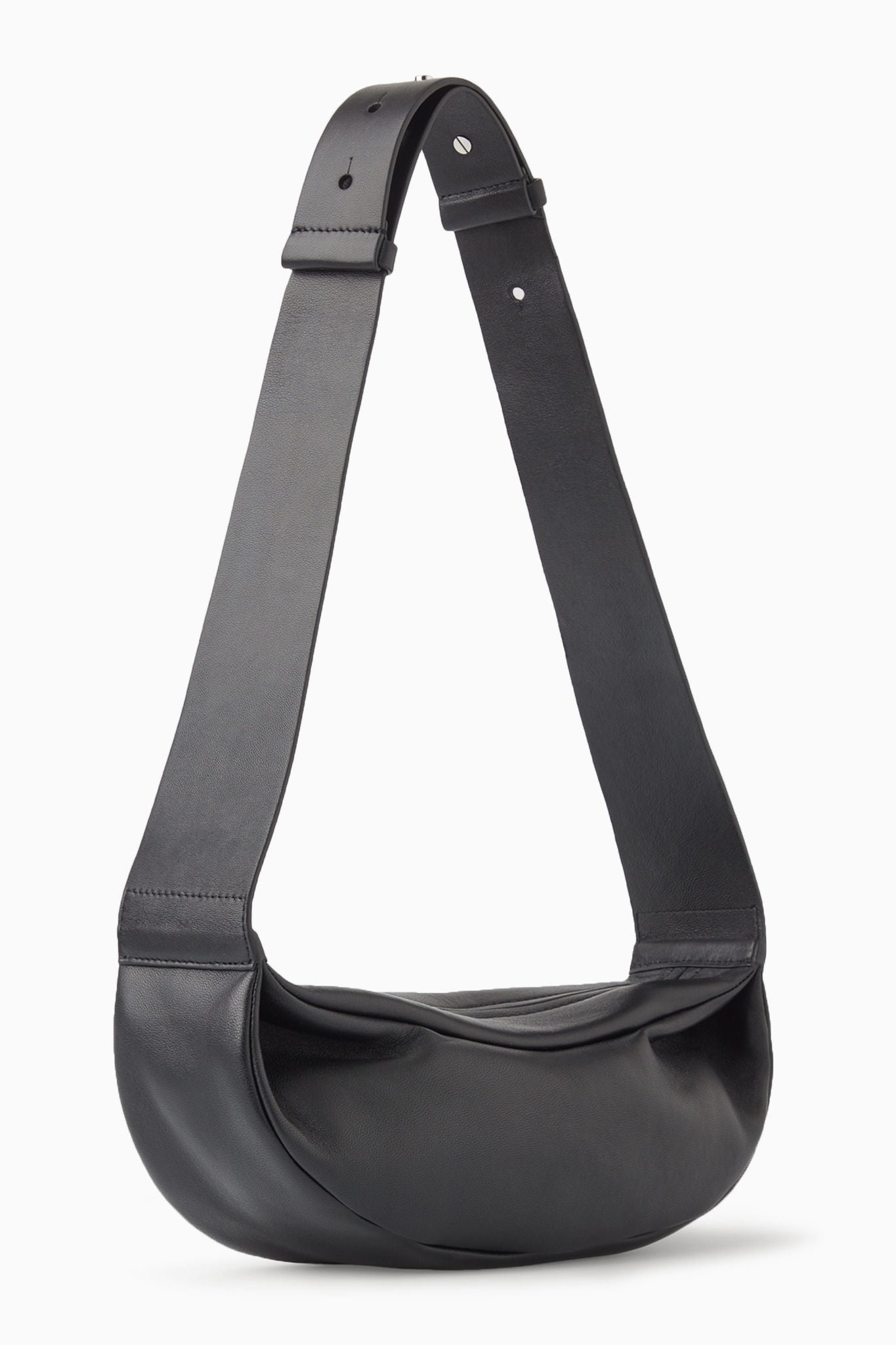 COS / ブラックレザー スリングバッグ COS” 2Way ドローストリングレザーショルダー/クラッチ Black