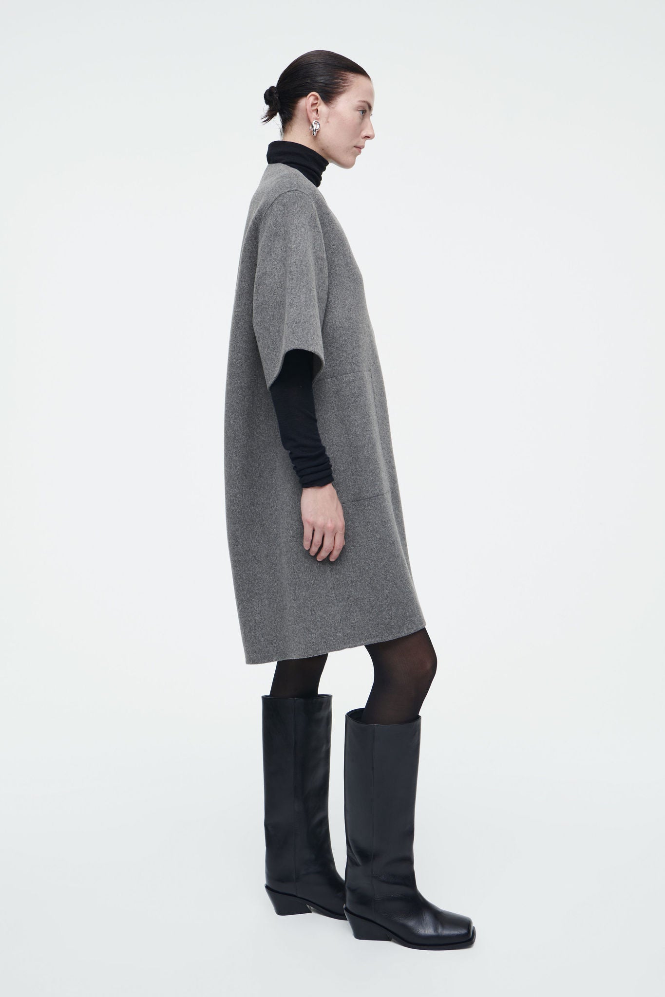 V-neck Double-faced Wool Dress | COS Saudi Arabia
