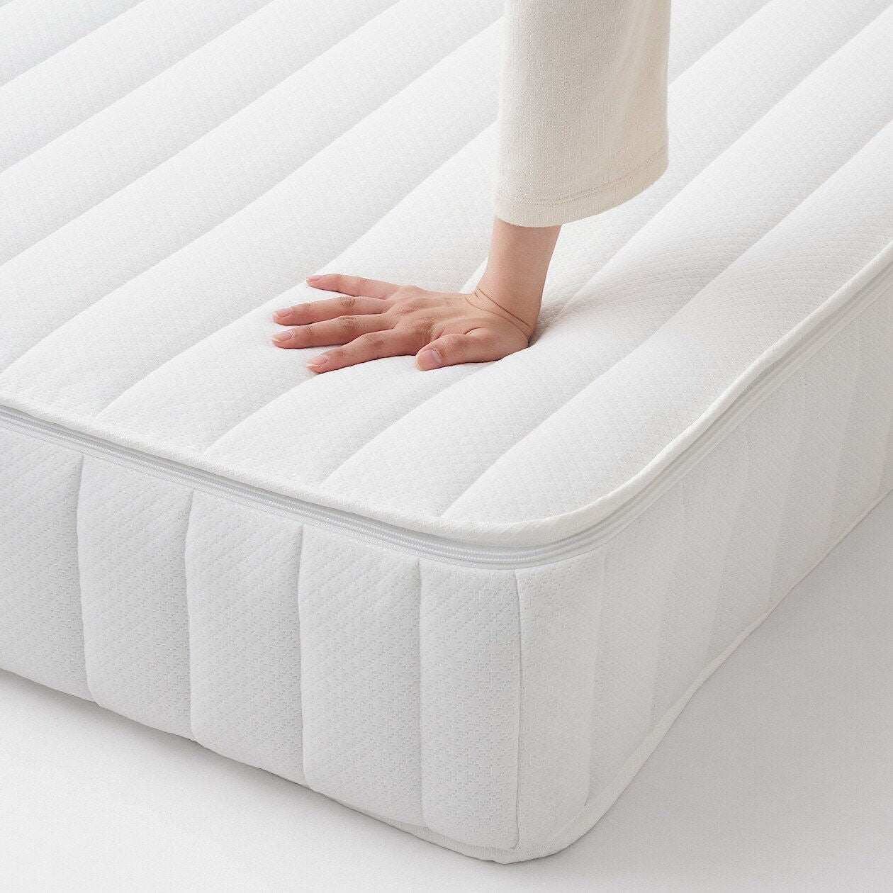Shop Beds & Mattresses online | Muji UAE