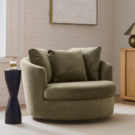 Viv Grand Swivel Chair Viv Grand Swivel Chair