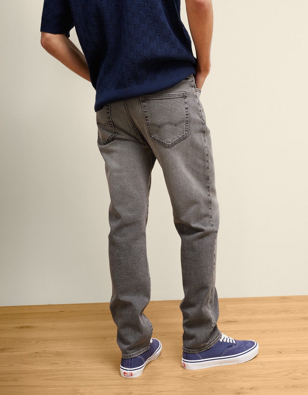 AE EasyFlex Slim Straight Jean