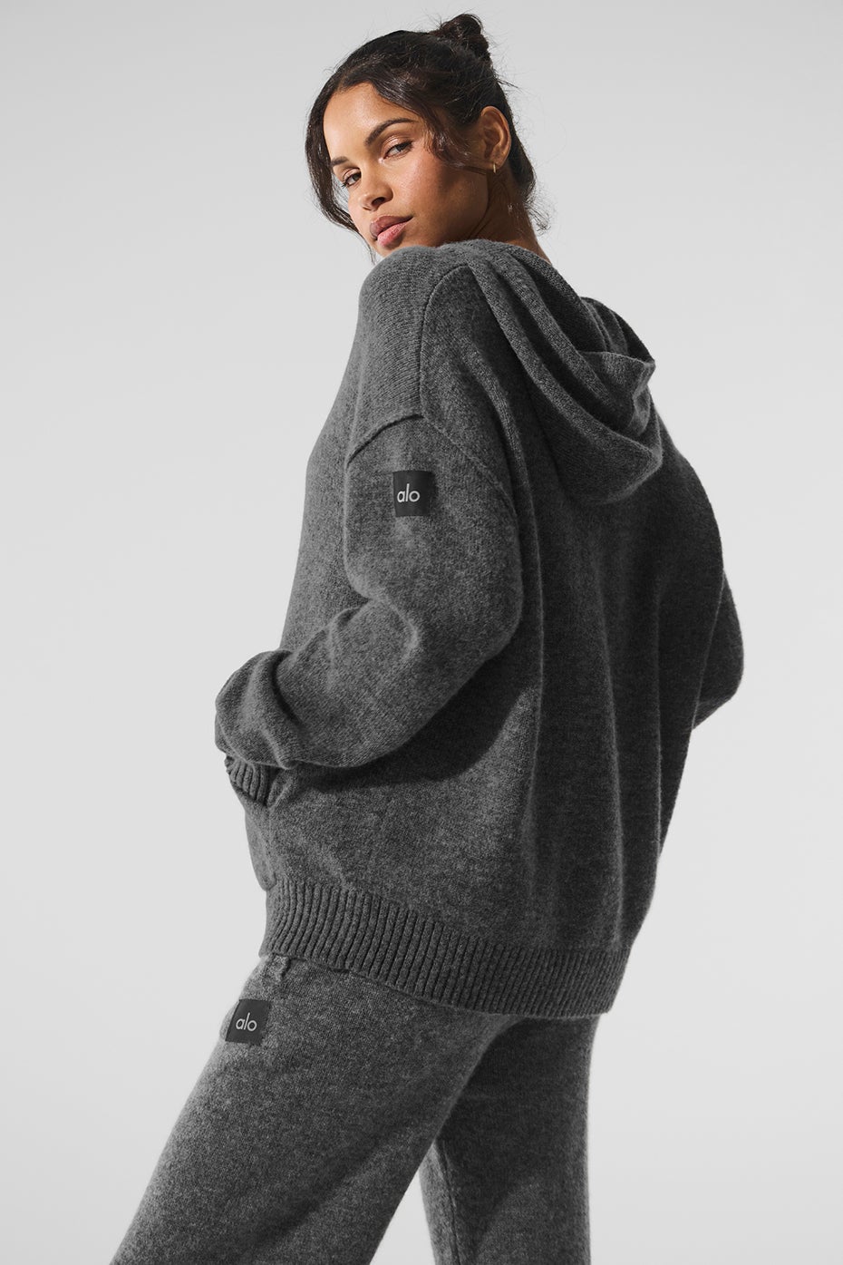 スウェット・トレーナー [Alo Yoga] New Class Cashmere Hoodie New Class Cashmere Hoodie | Alo Yoga Qatar