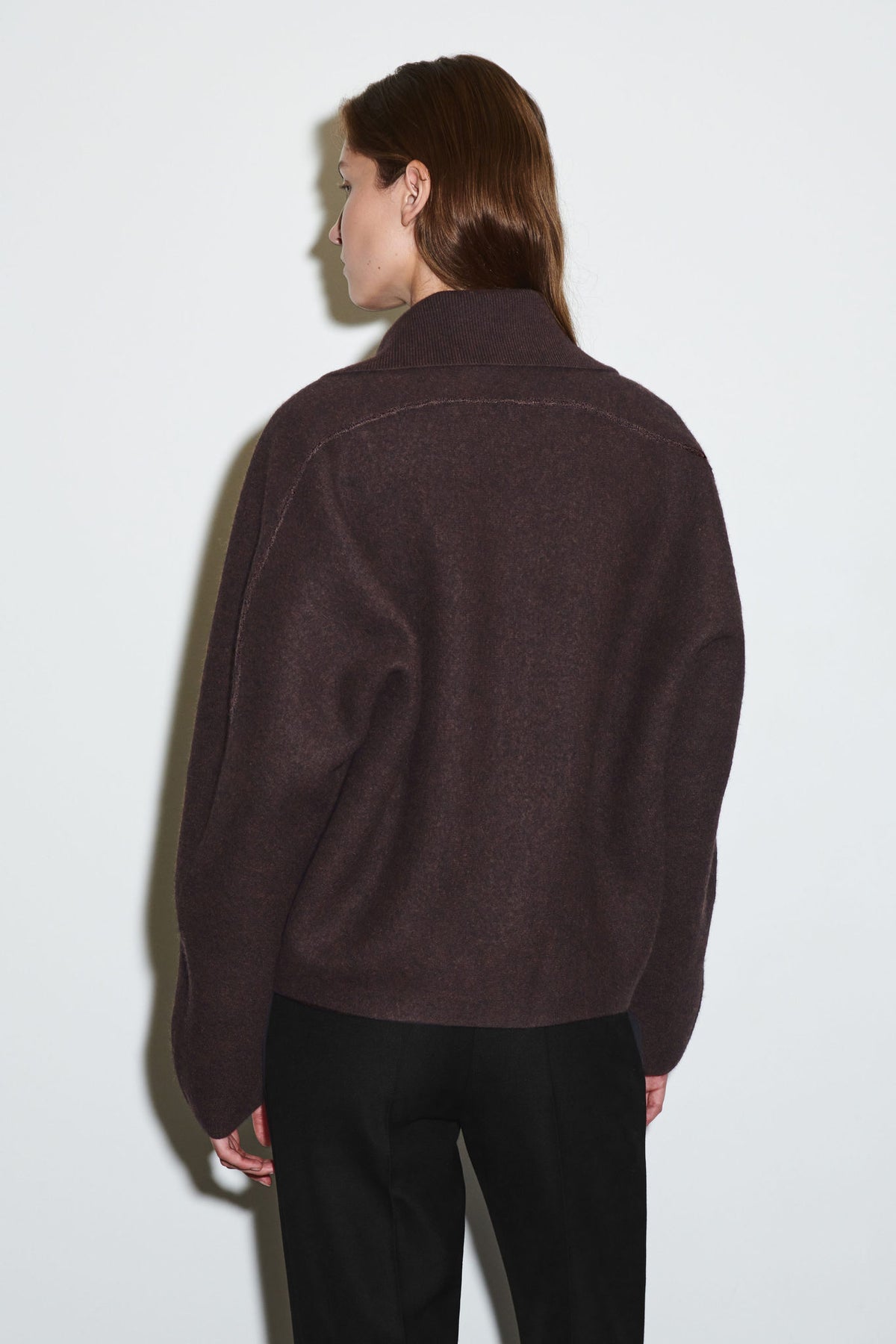 SCULPTED MERINO WOOL SHORT JACKET — Brown dark