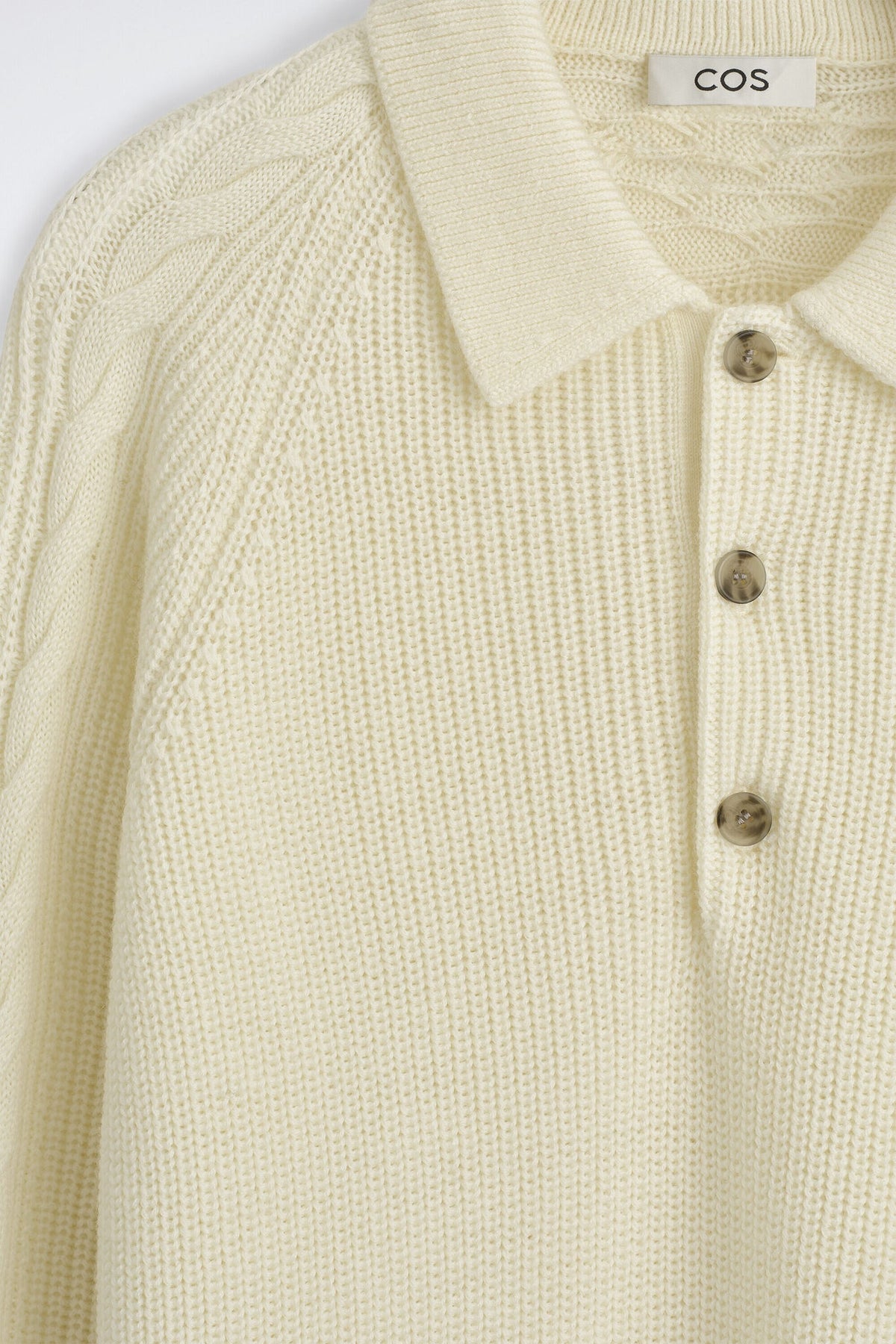 CABLE-DETAIL KNITTED WOOL POLO SHIRT — White dusty light