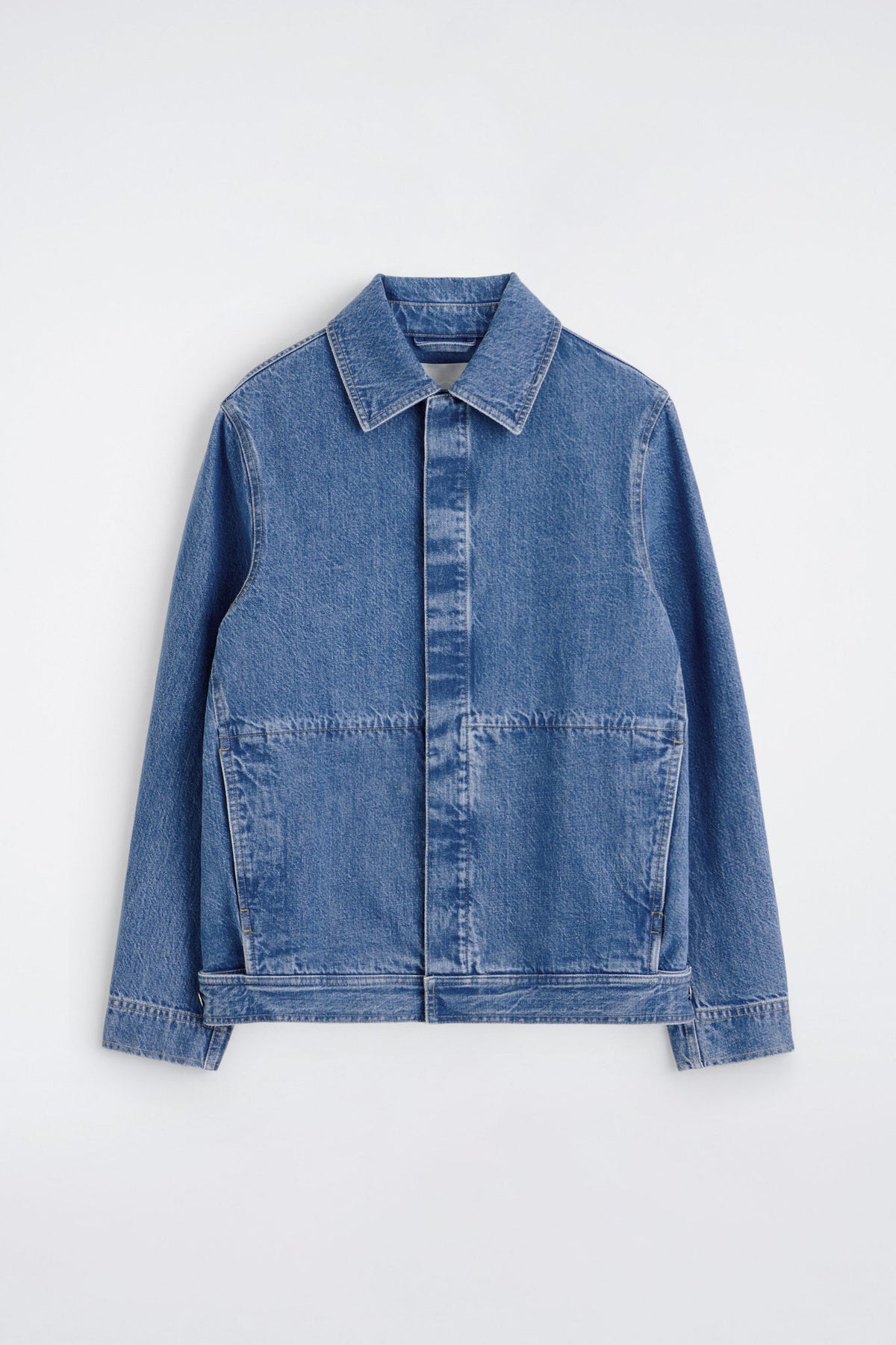 MINIMAL DENIM JACKET — Blue light