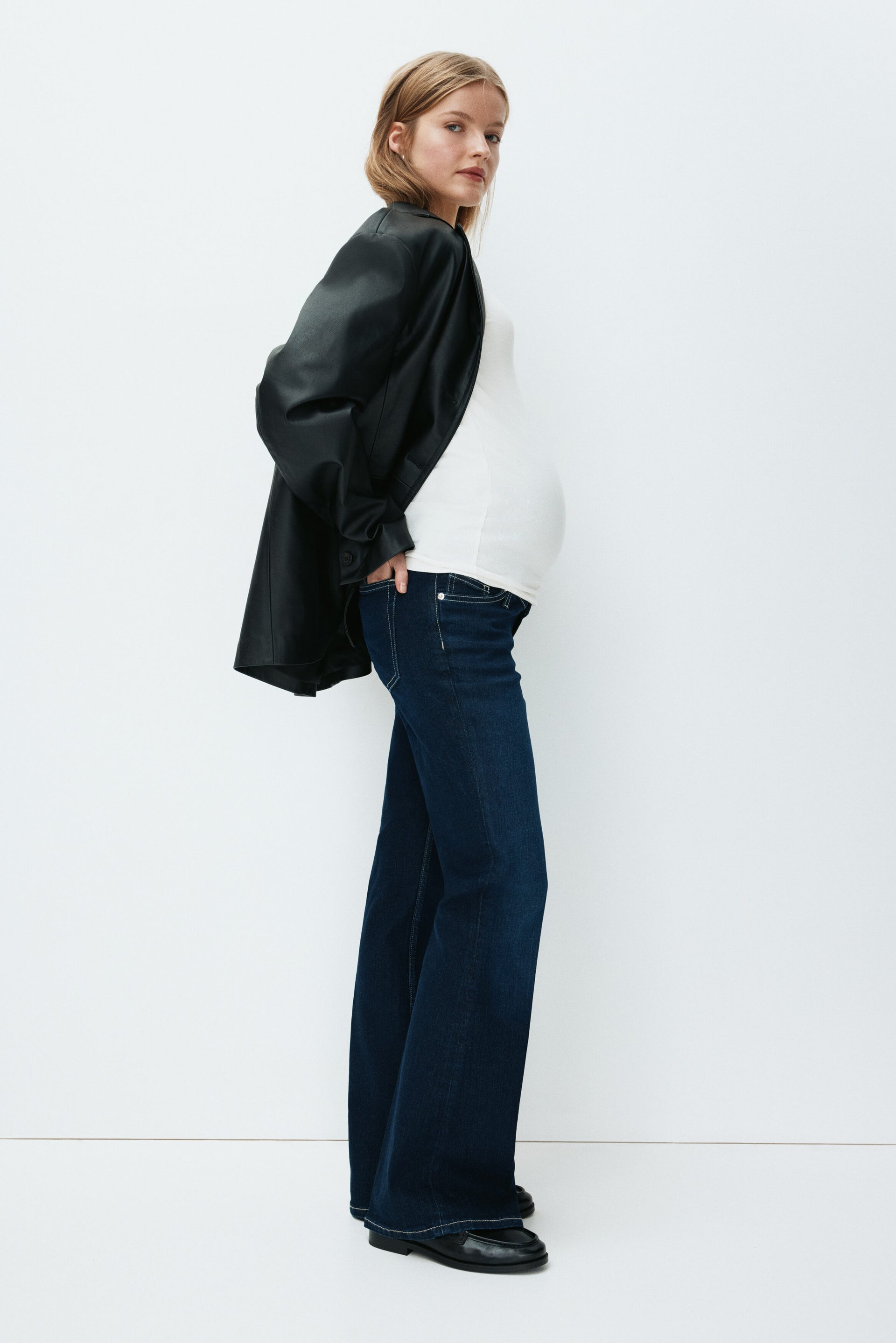 MAMA Flared Jeans