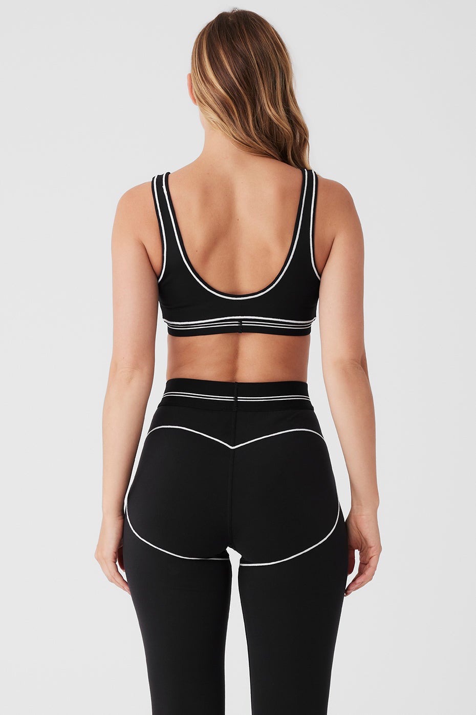 Buy Airbrush Heart Throb Bra online | Alo Yoga Qatar