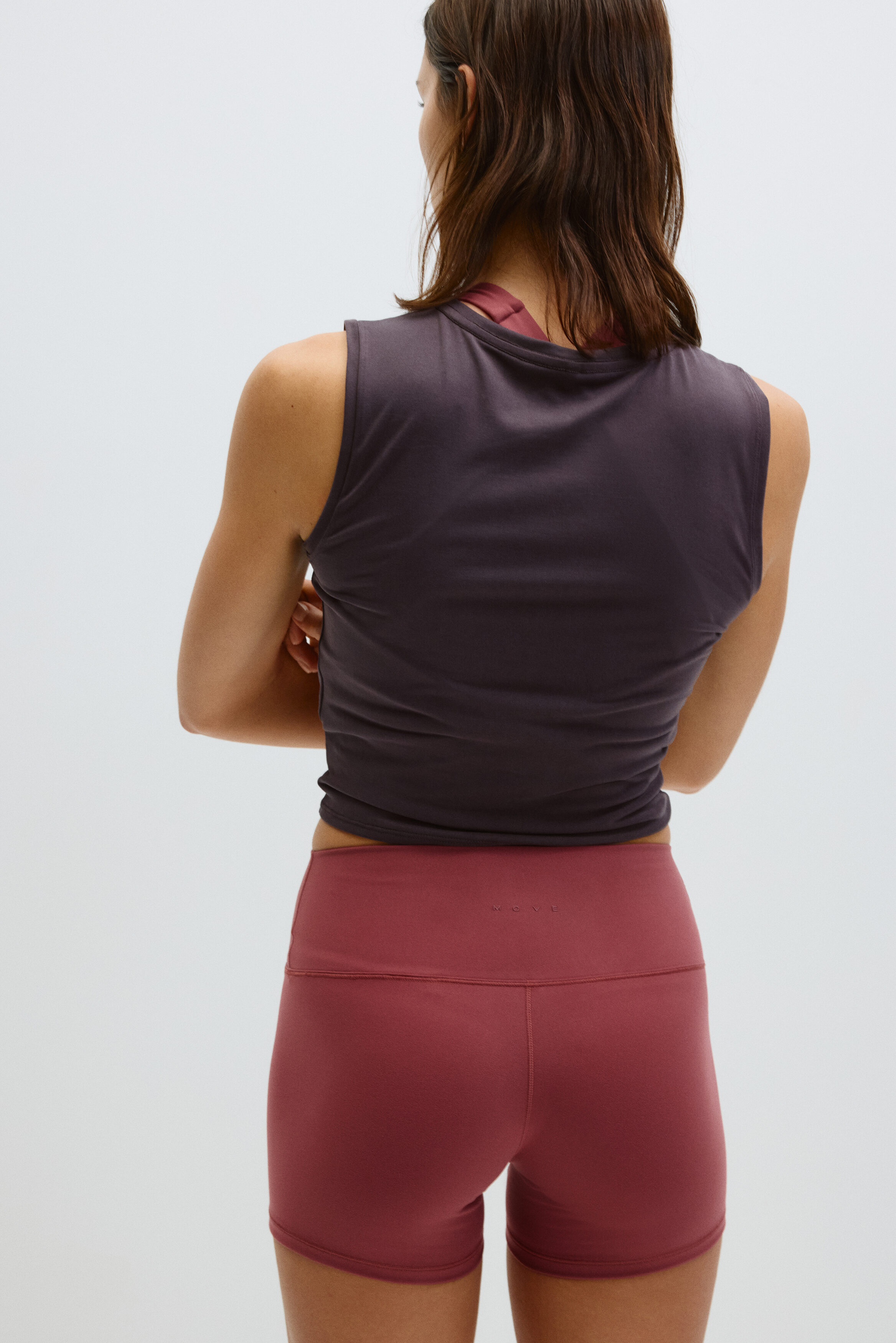 Slim Fit twist-detail sports vest top