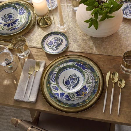 Eliza Karazah Dinnerware
