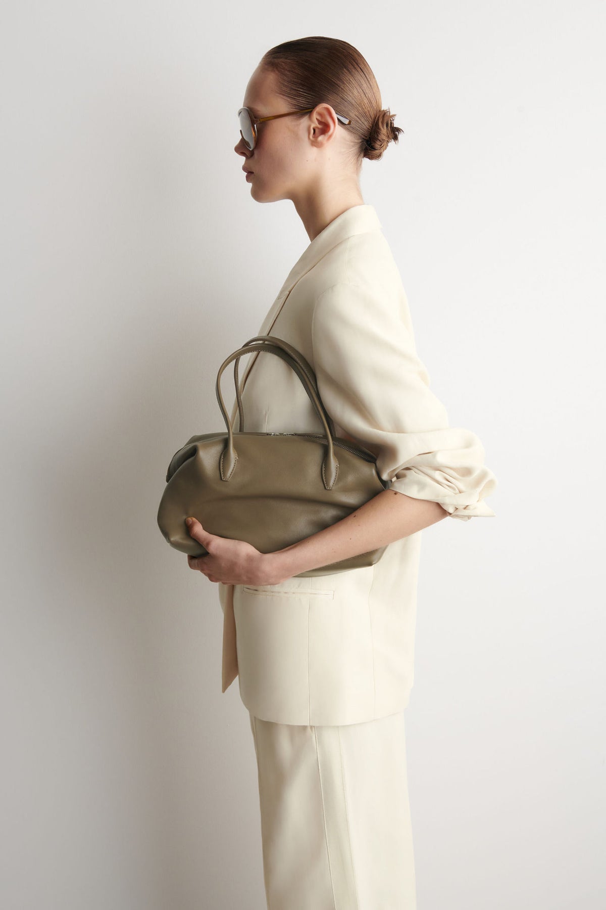 MONTMARTRE BOWLING BAG - LEATHER — BROWN MEDIUM DUSTY