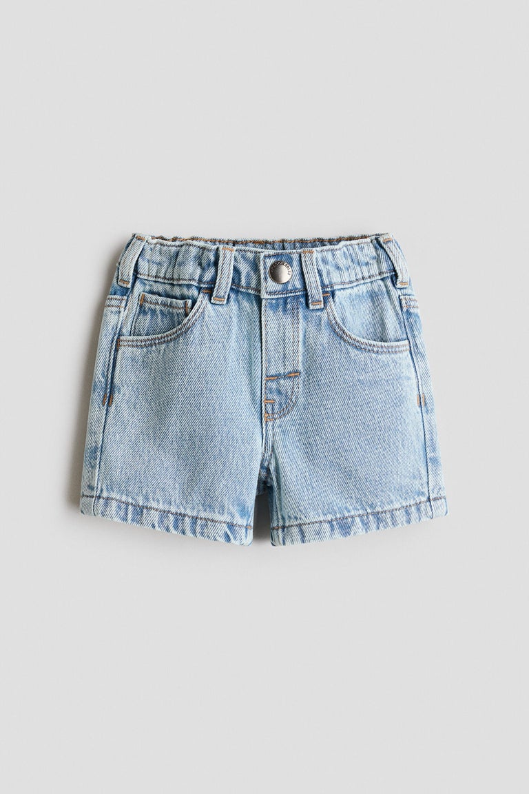 Denim shorts Image 2 of 5