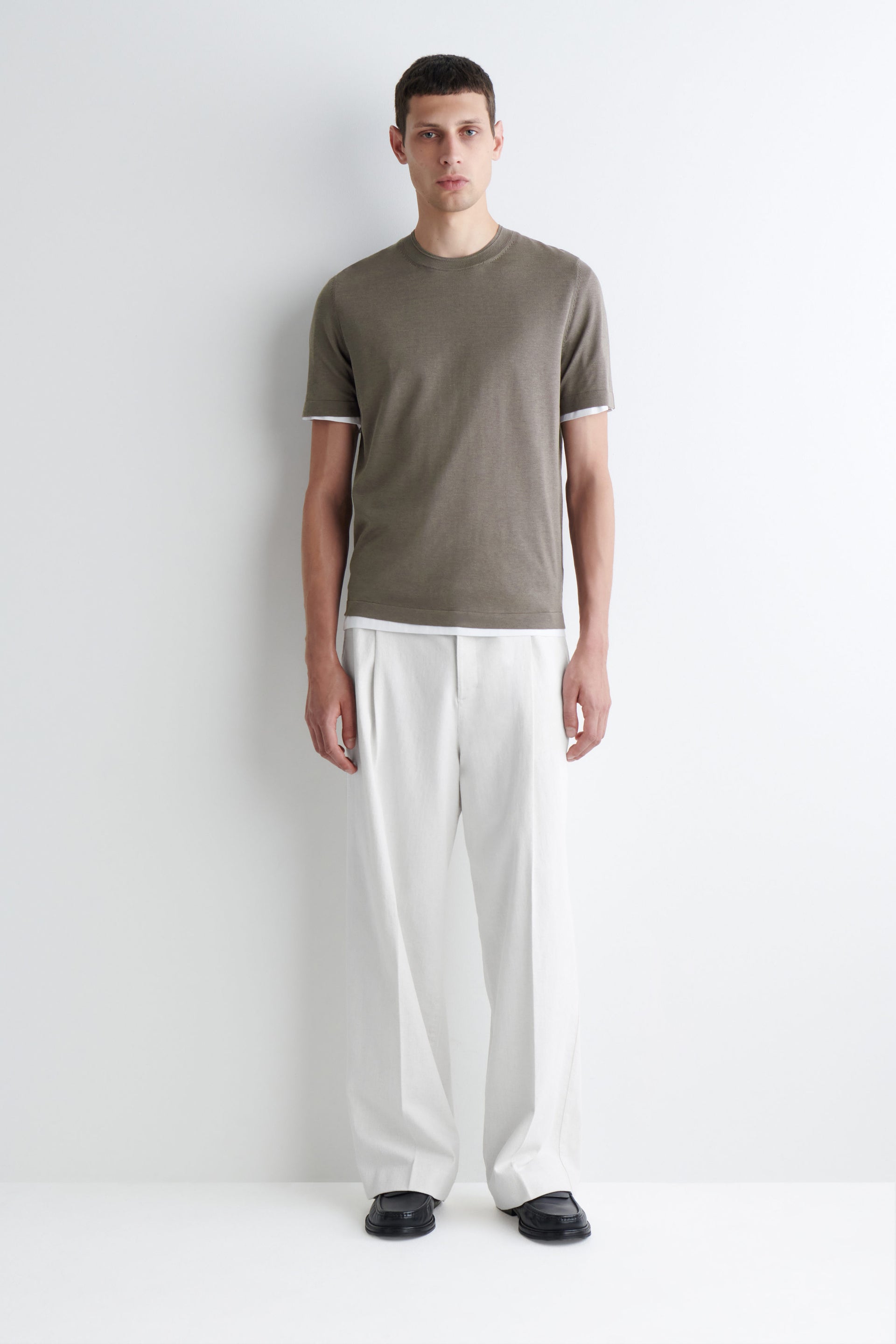 SLIM KNITTED SILK T-SHIRT - GREY-BEIGE | COS