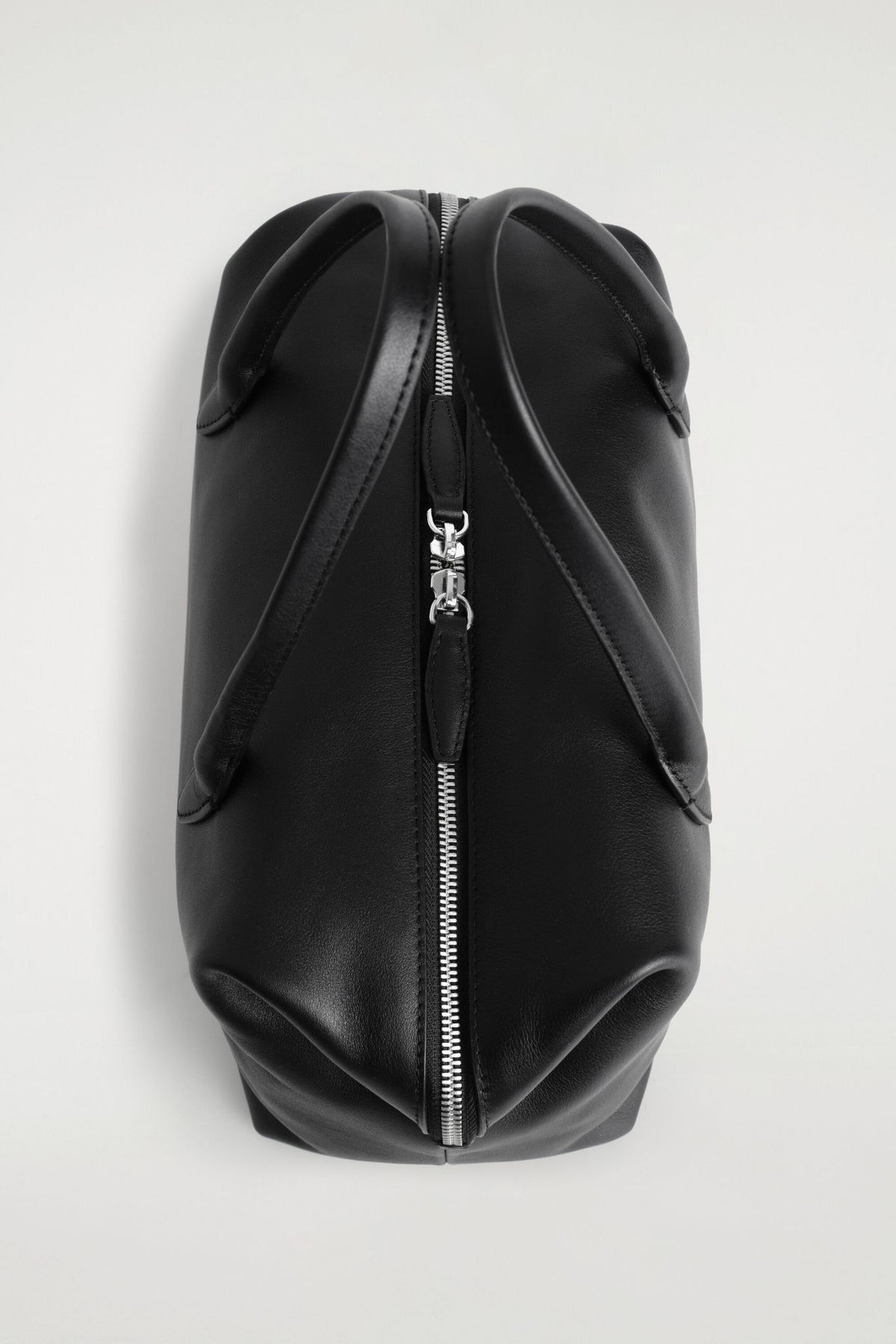 MONTMARTRE BOWLING BAG - LEATHER — Black dark