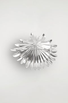ABSTRACT FLORAL BROOCH — Undefined 4