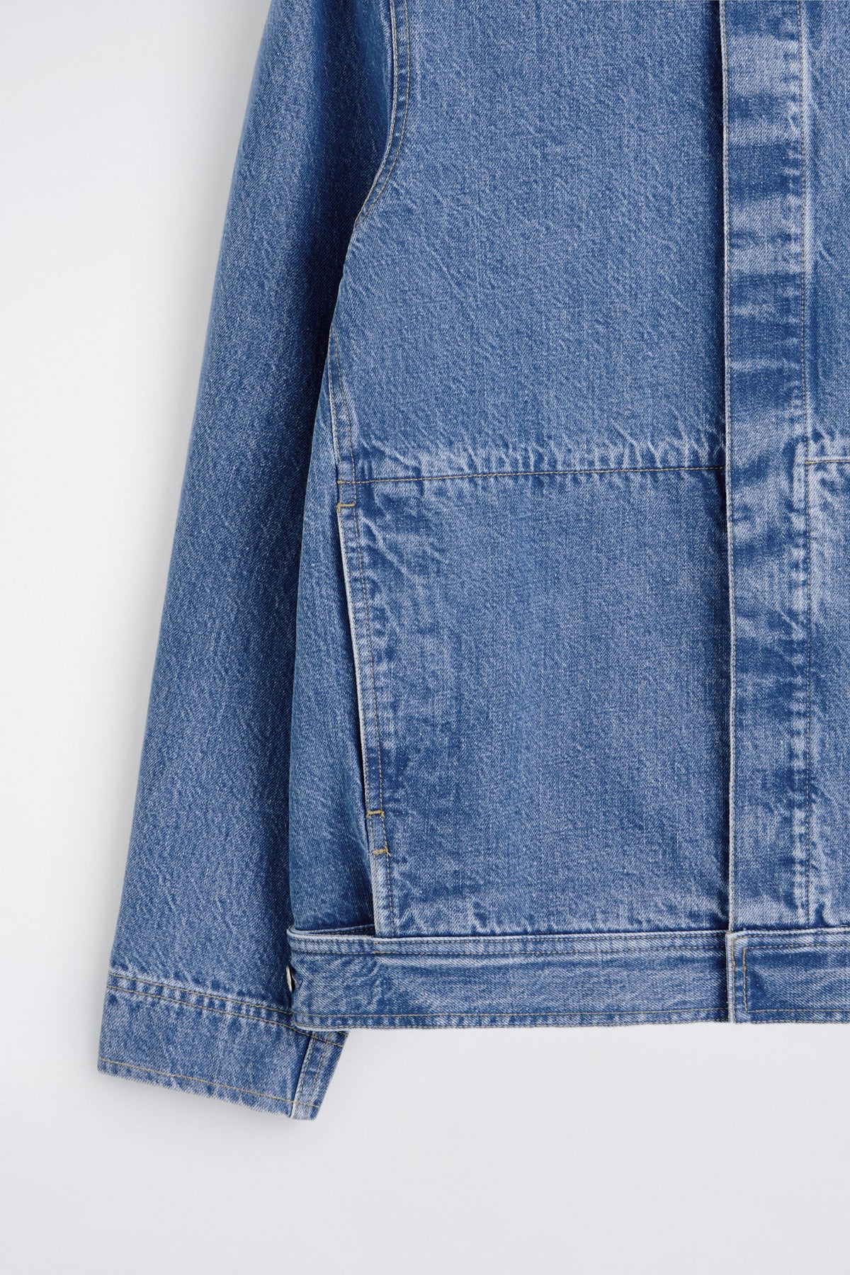 MINIMAL DENIM JACKET — Blue light
