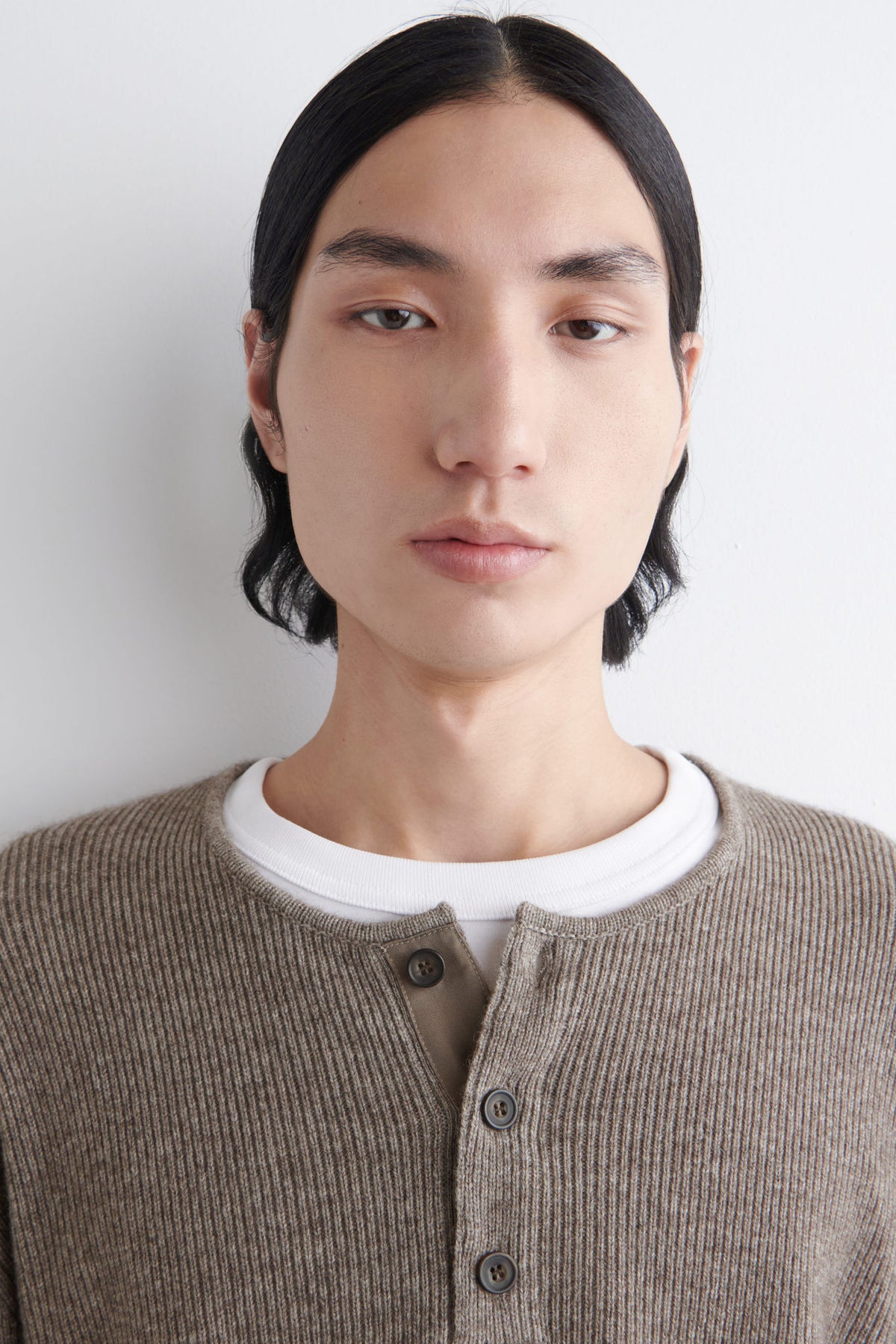 KNITTED MERINO-YAK HENLEY TOP — BEIGE DARK
