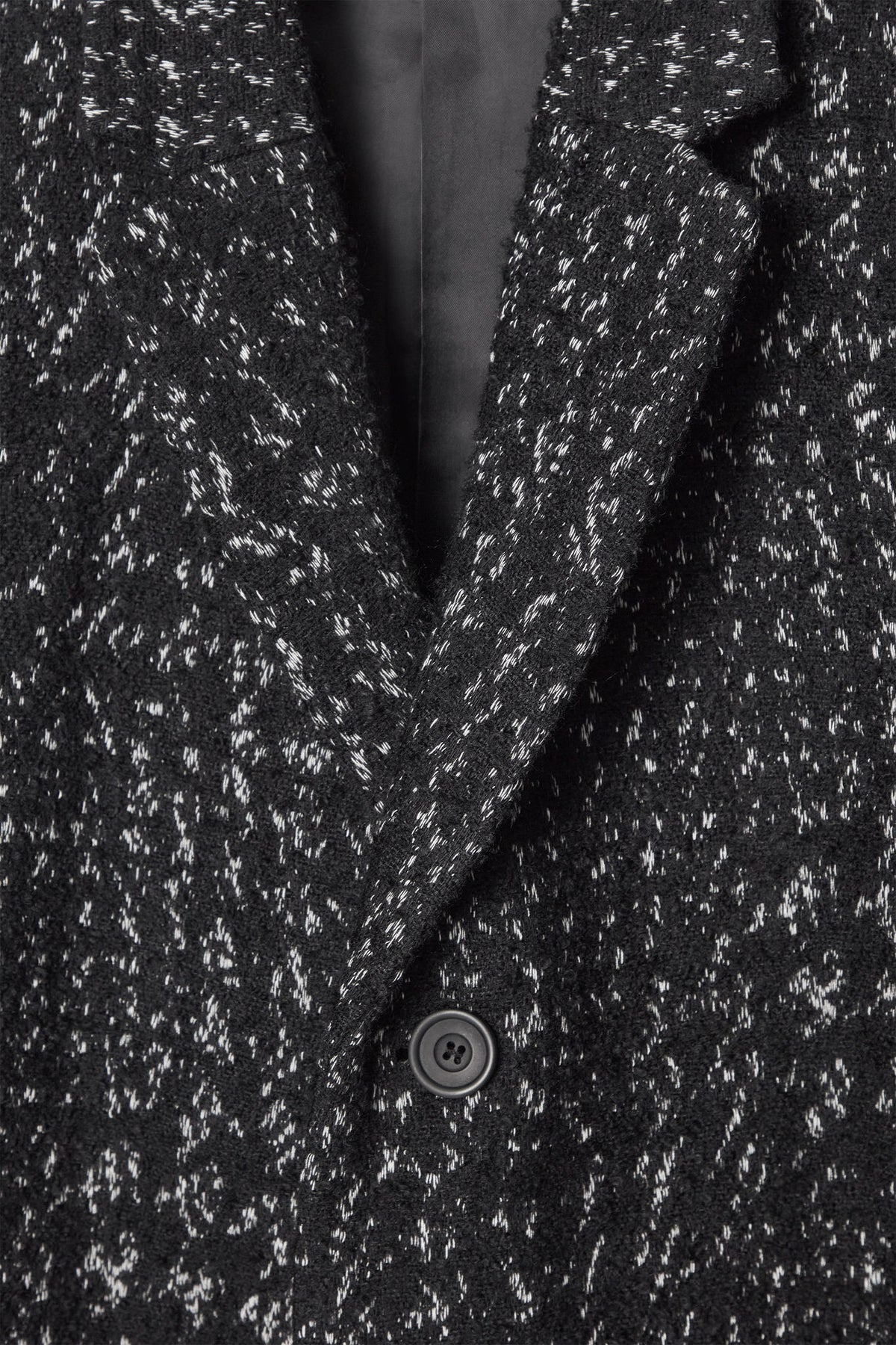 HOUNDSTOOTH BOUCLÉ OVERCOAT — Black dark
