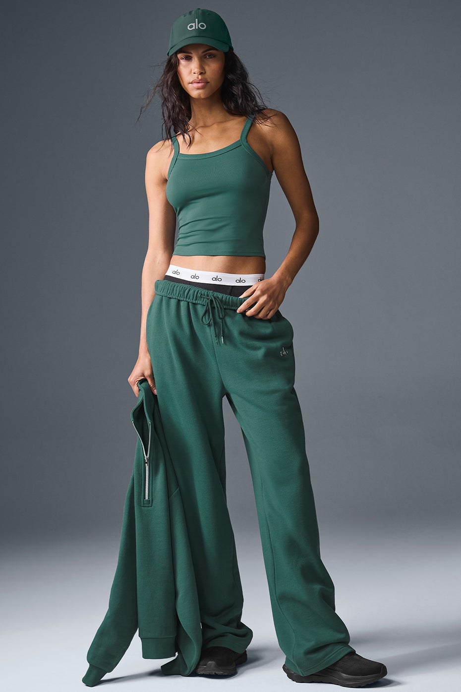 Accolade Straight Leg Sweatpant - Unisex | Alo Yoga Qatar