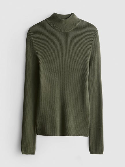 Ribbed Turtle Neck Jumper