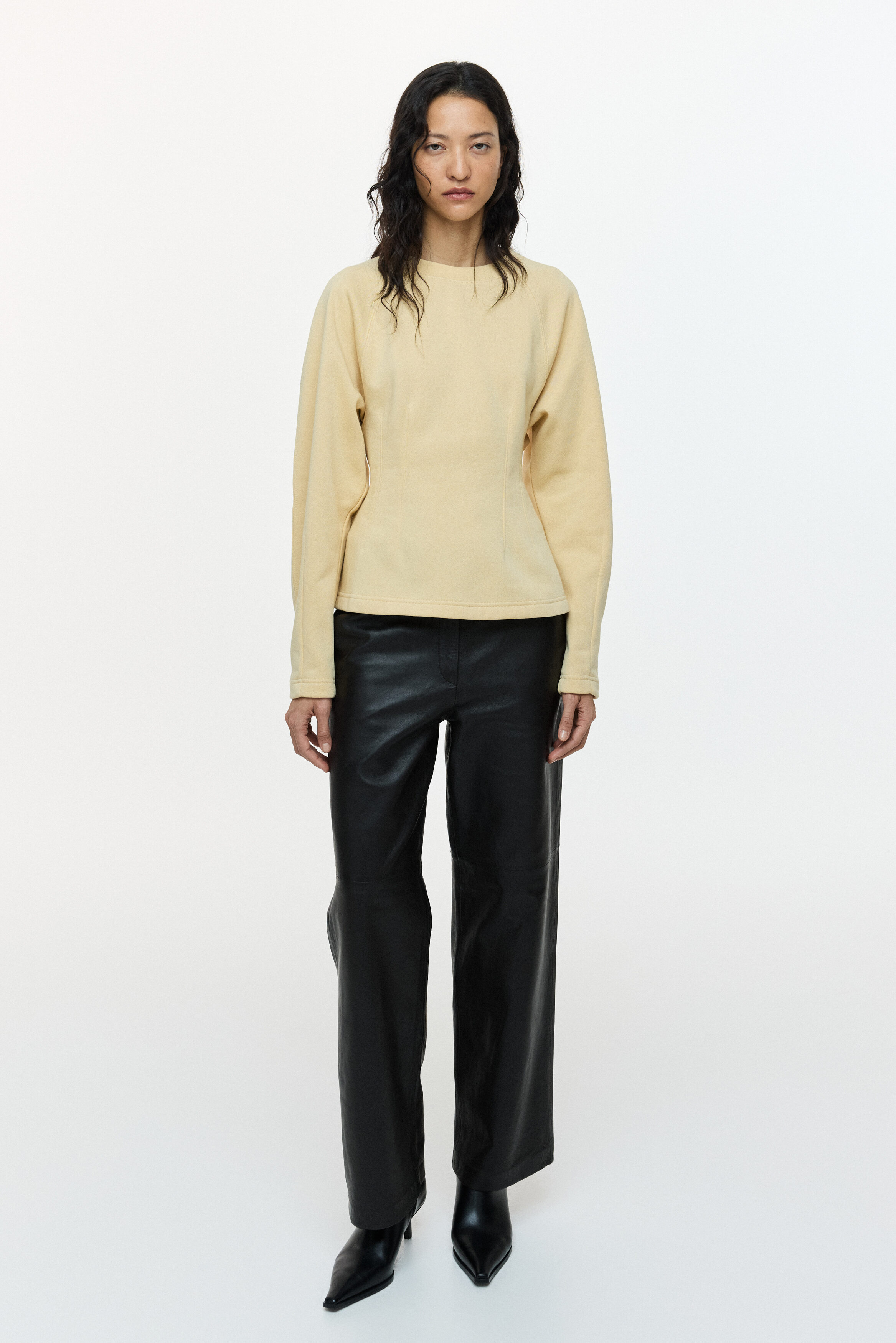 Waisted sweatshirt
