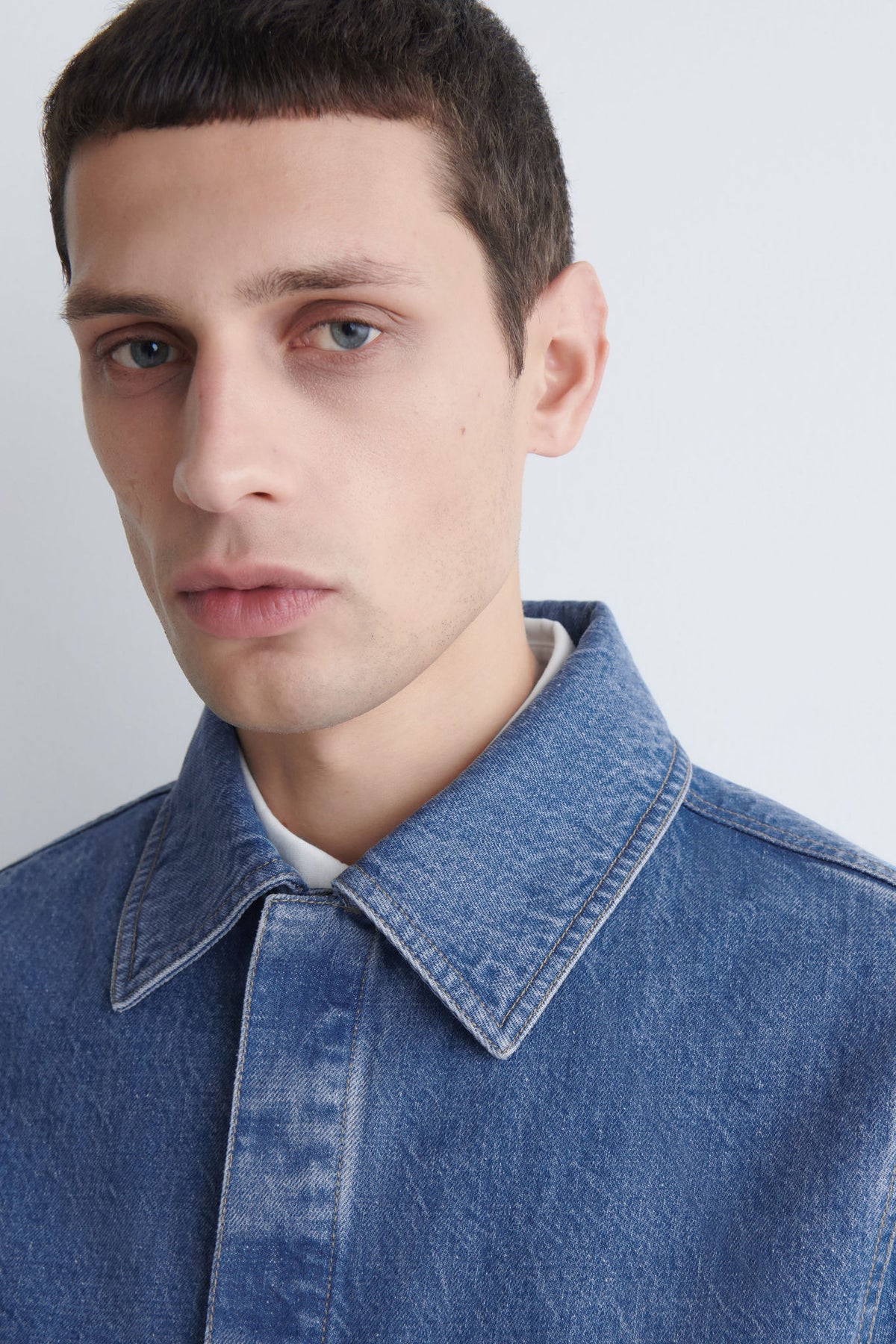 MINIMAL DENIM JACKET — Blue light