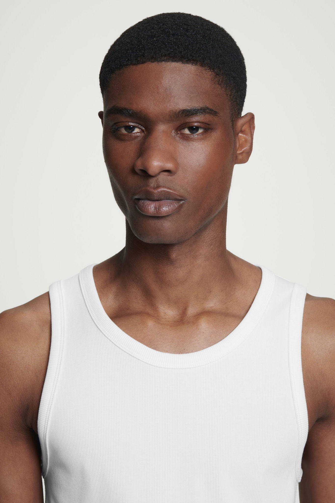 完売品 COS スクープネック リブニットタンクトップ ホワイト 3着 Scoop-neck Ribbed Tank Top | COS UAE