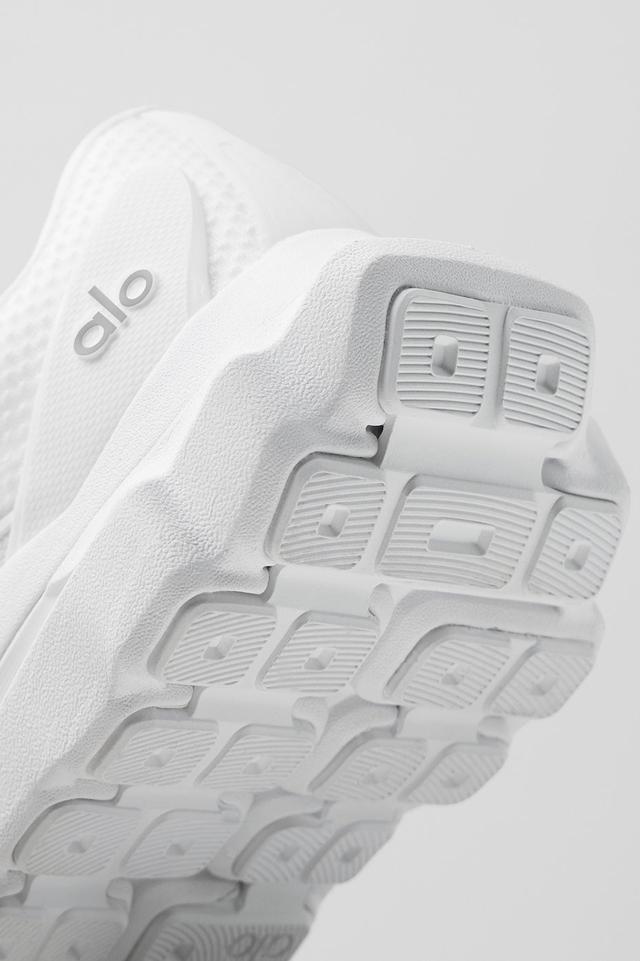 Alo Runner | Alo Yoga Kuwait
