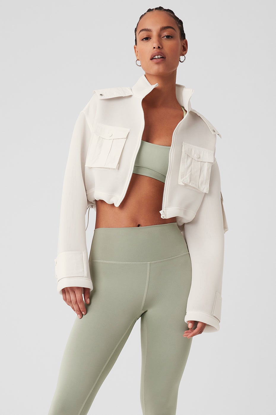 Cropped Engage Cargo Parka | ALO Yoga UAE