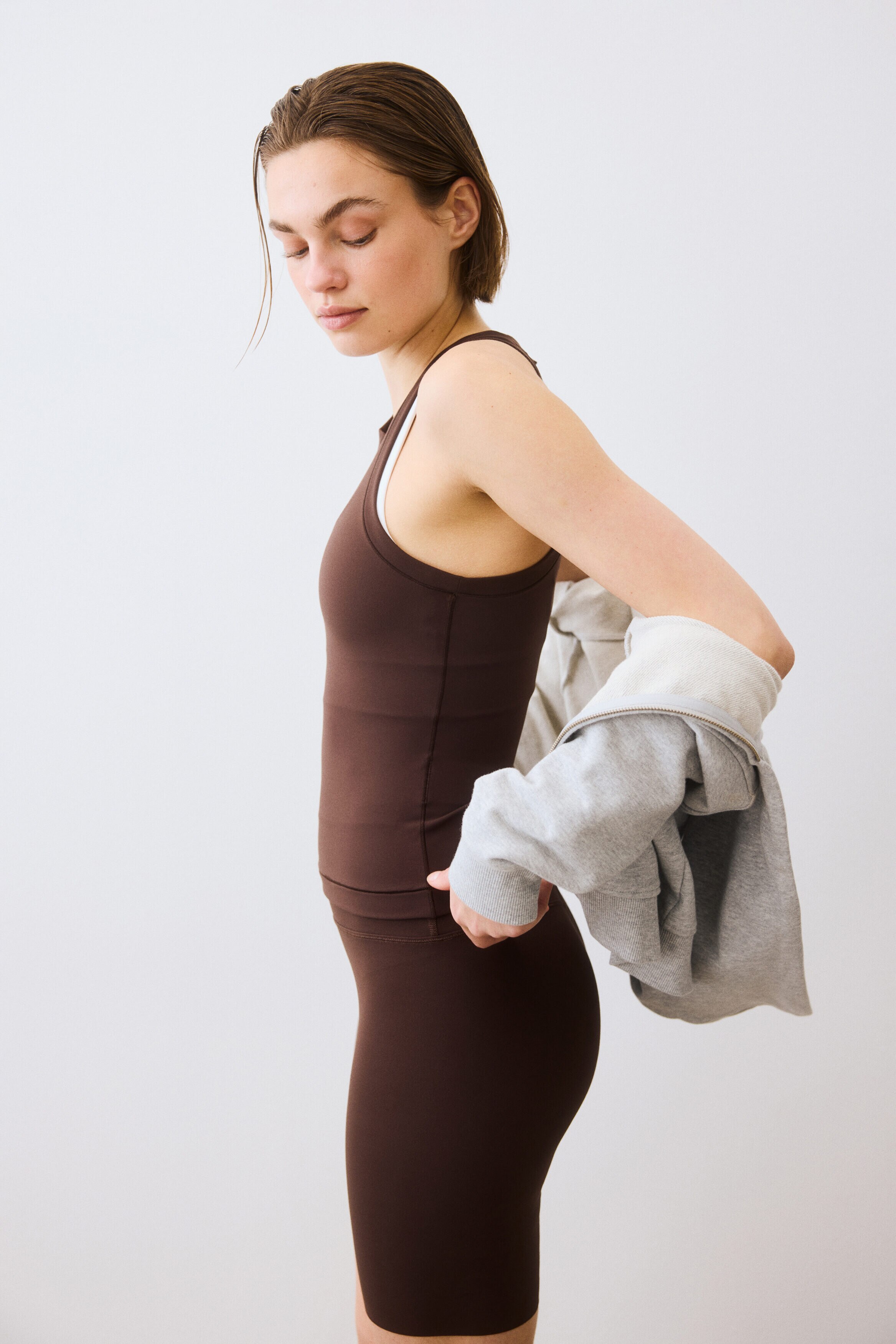 Slim Fit sports vest top with SoftMove™