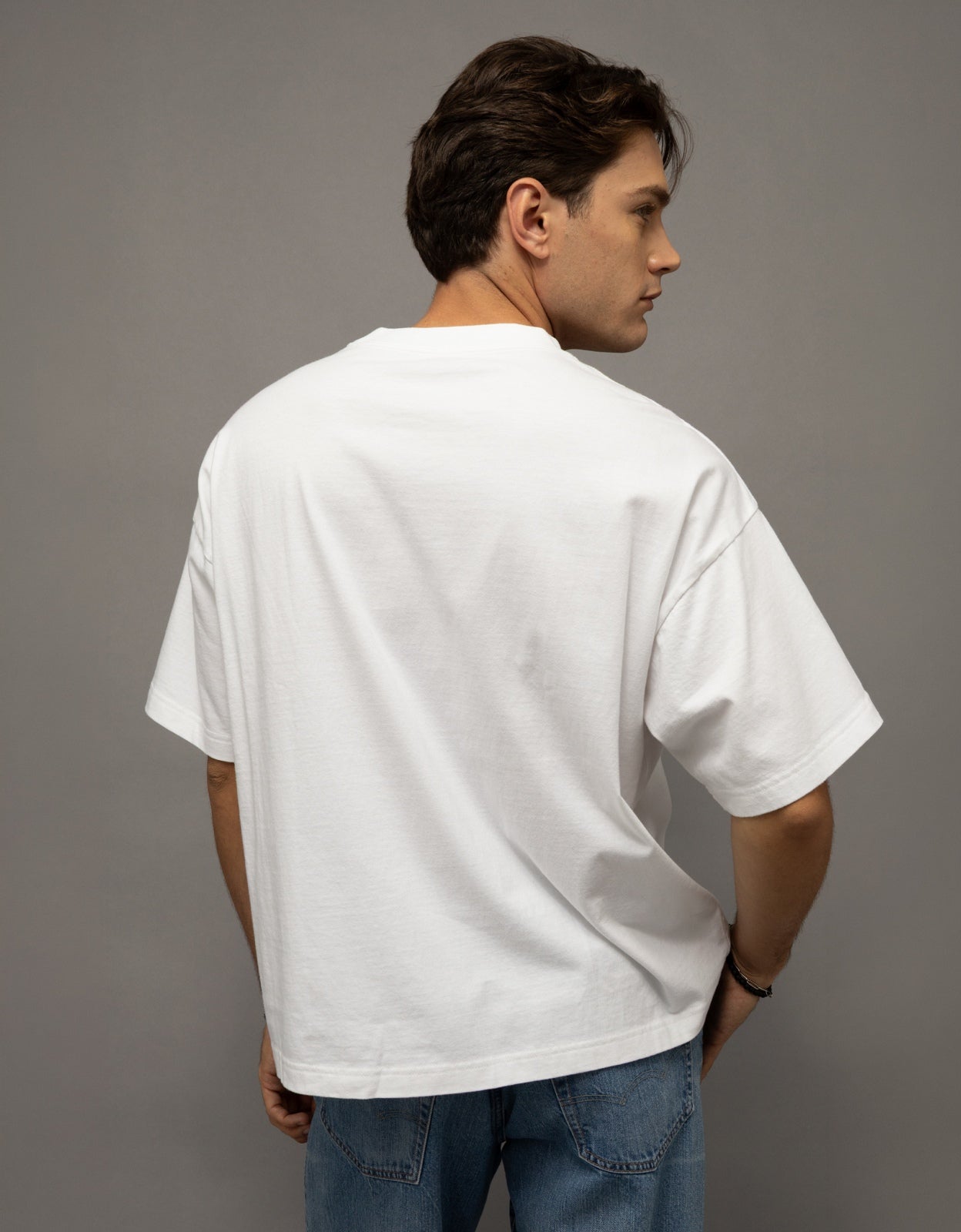 AE Relaxed Graphic T-Shirt