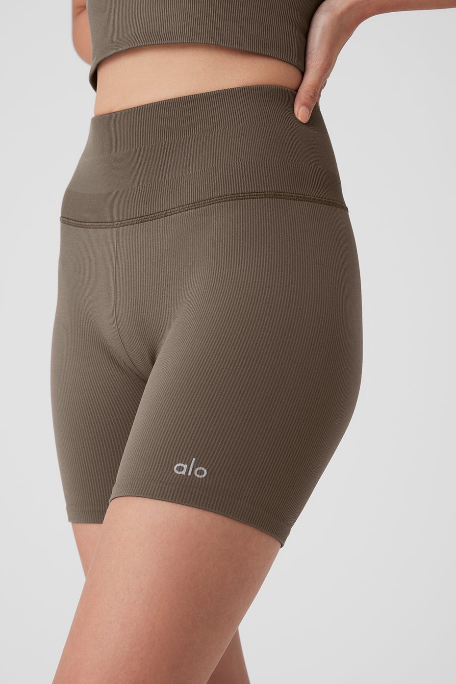 Alo Yoga 5’’seamless Ribbed Short新品未使用 5