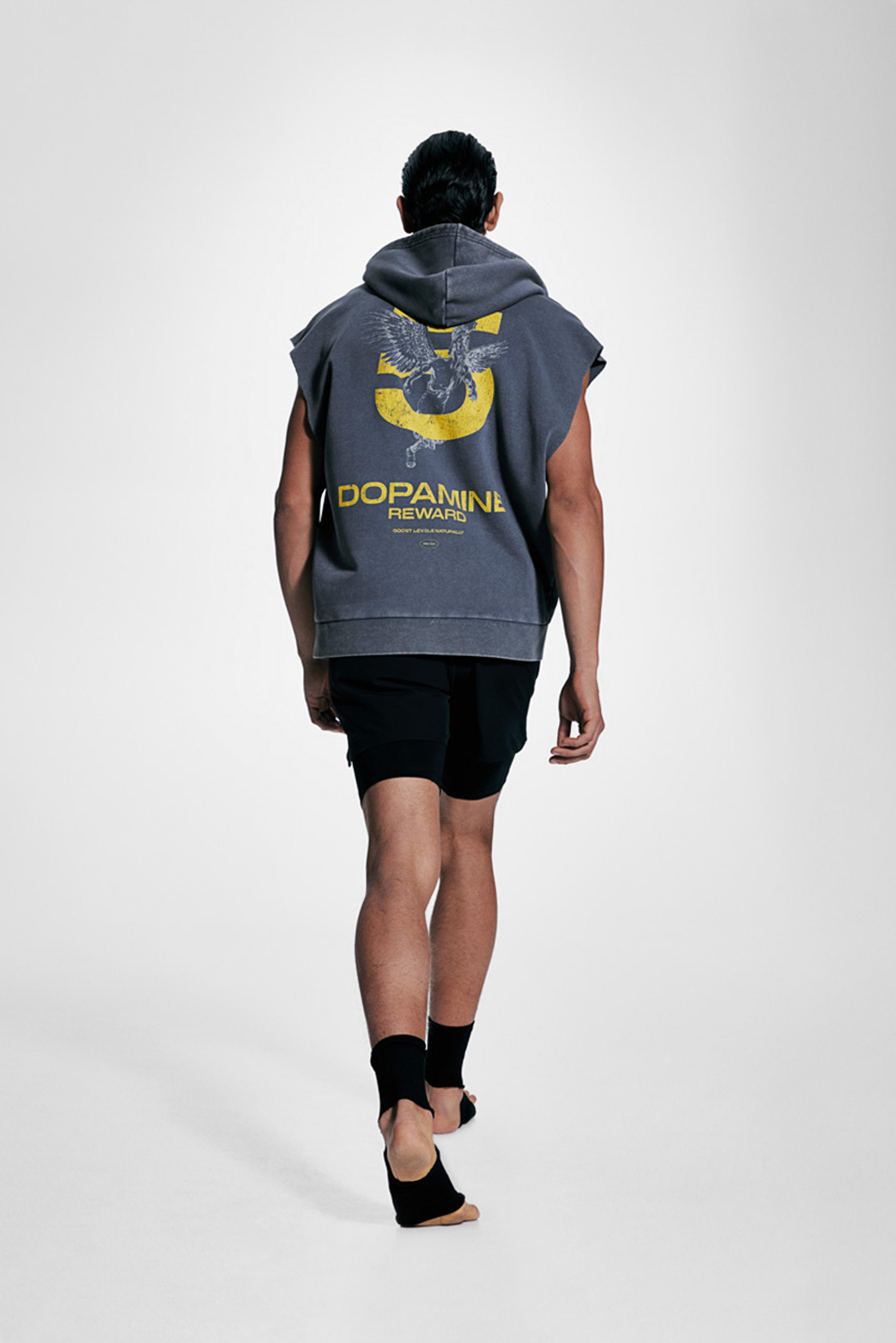 مواصفات و سعر H&M Sleeveless sports hoodie في دبي, الإمارات