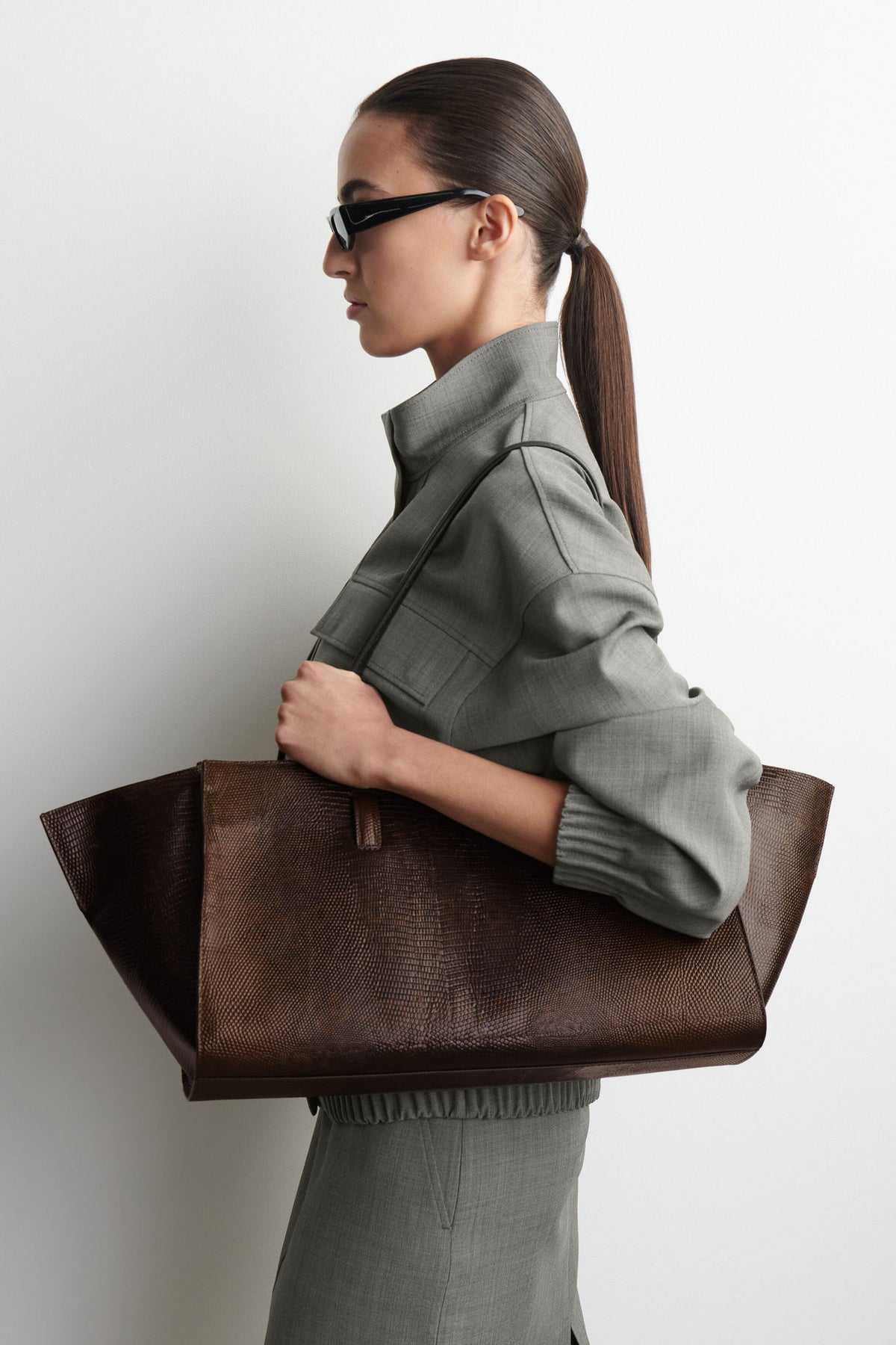 MONUMENT TOTE BAG - LEATHER — Brown dark