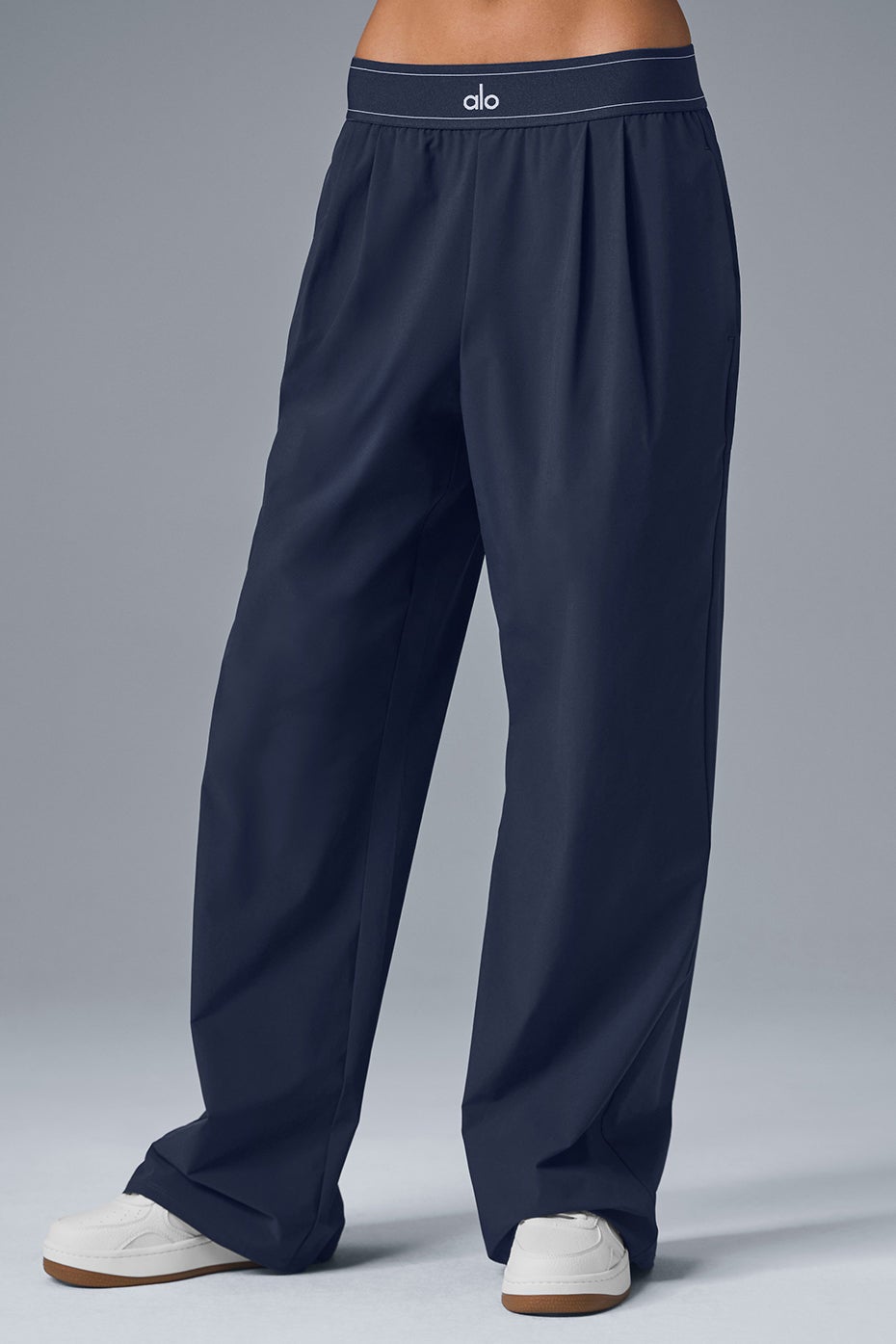 Suit Up Trouser | Alo Yoga Qatar