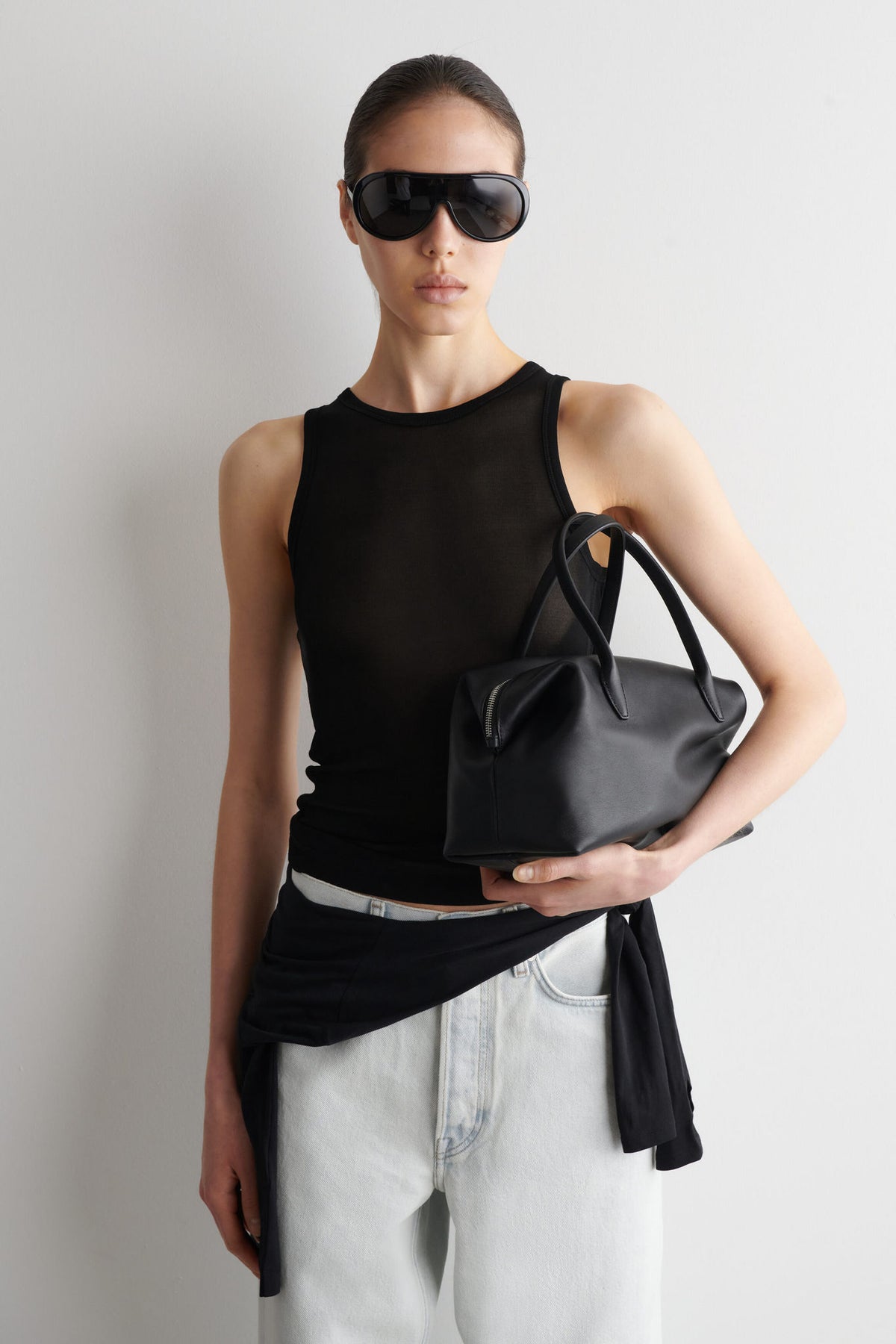 MONTMARTRE BOWLING BAG - LEATHER — Black dark