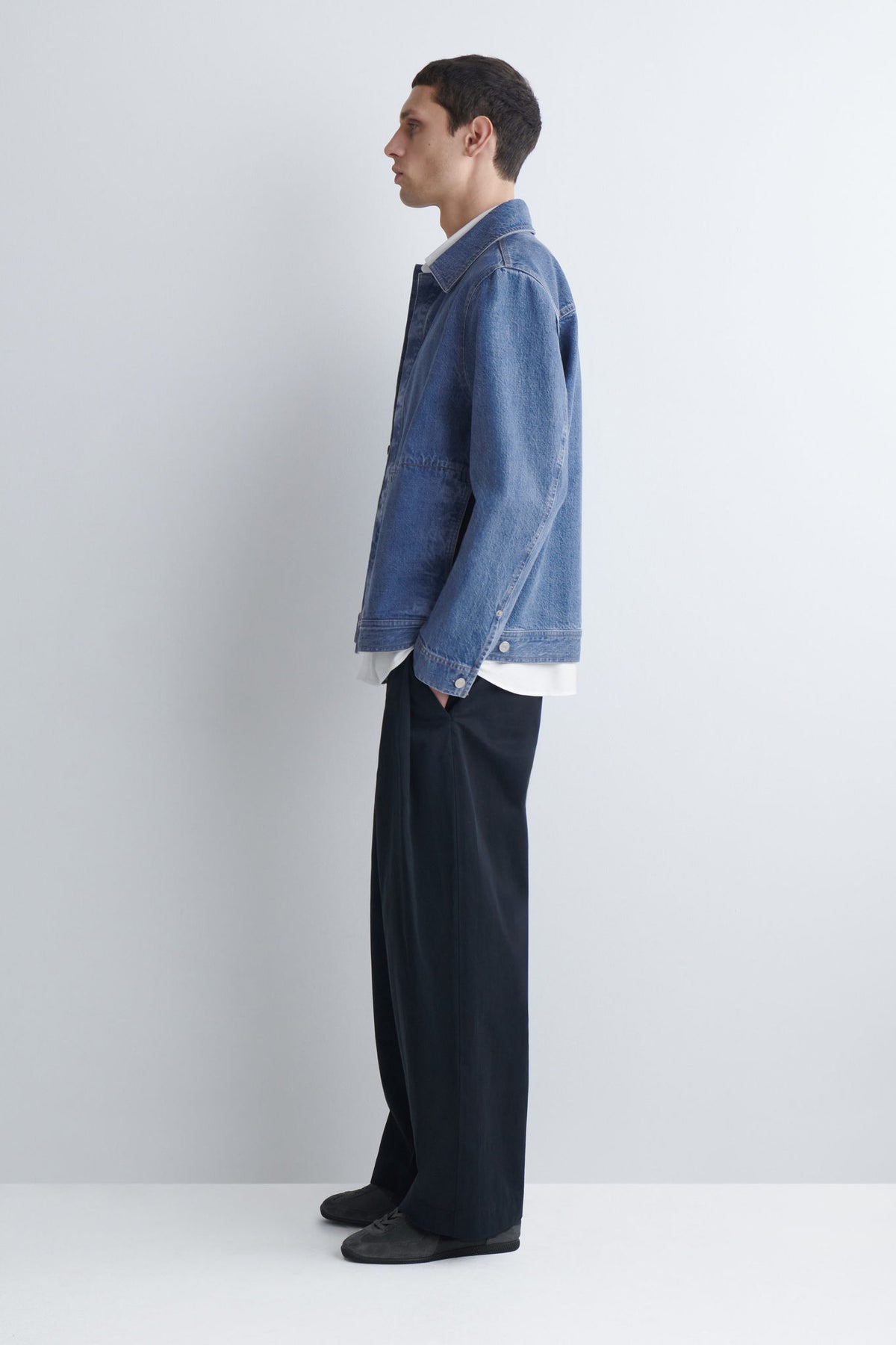 MINIMAL DENIM JACKET — Blue light