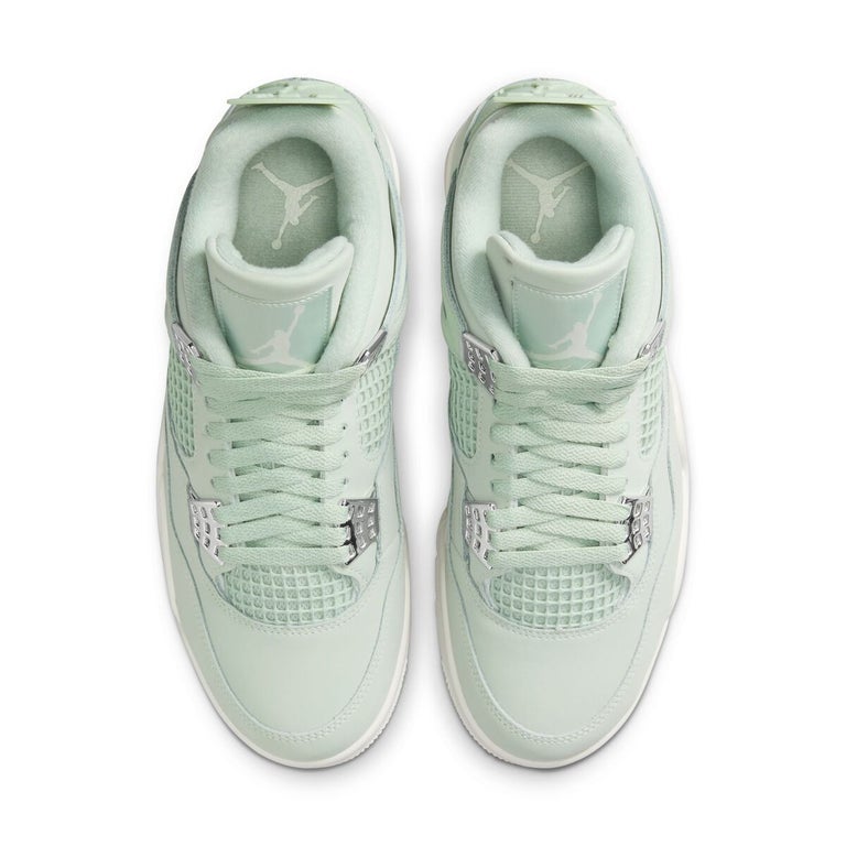 green metallic air jordan verdes