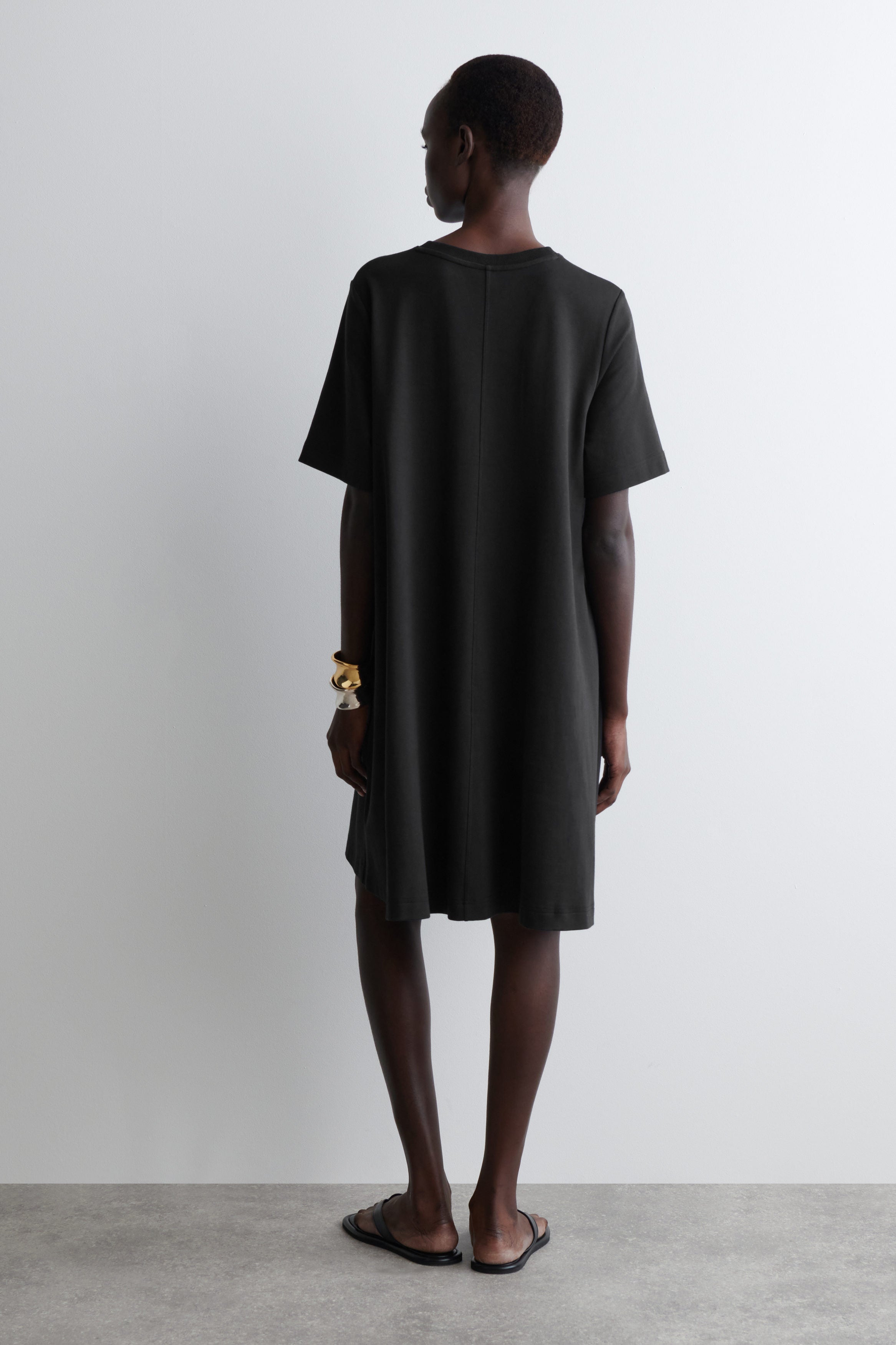 cos asymmetric mini t-shirt dress A-line denim designer dress Stretch Category:SEMI-FORMAL DRESSES Machine wash Back length Size:22 AUS