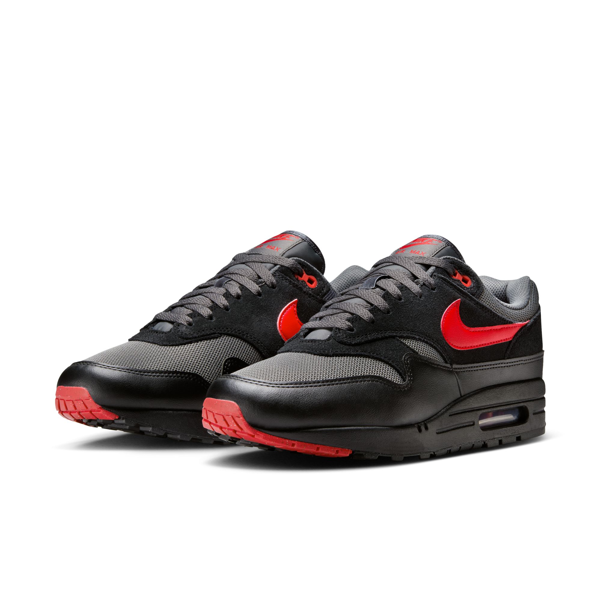 red and black nike air max 1
