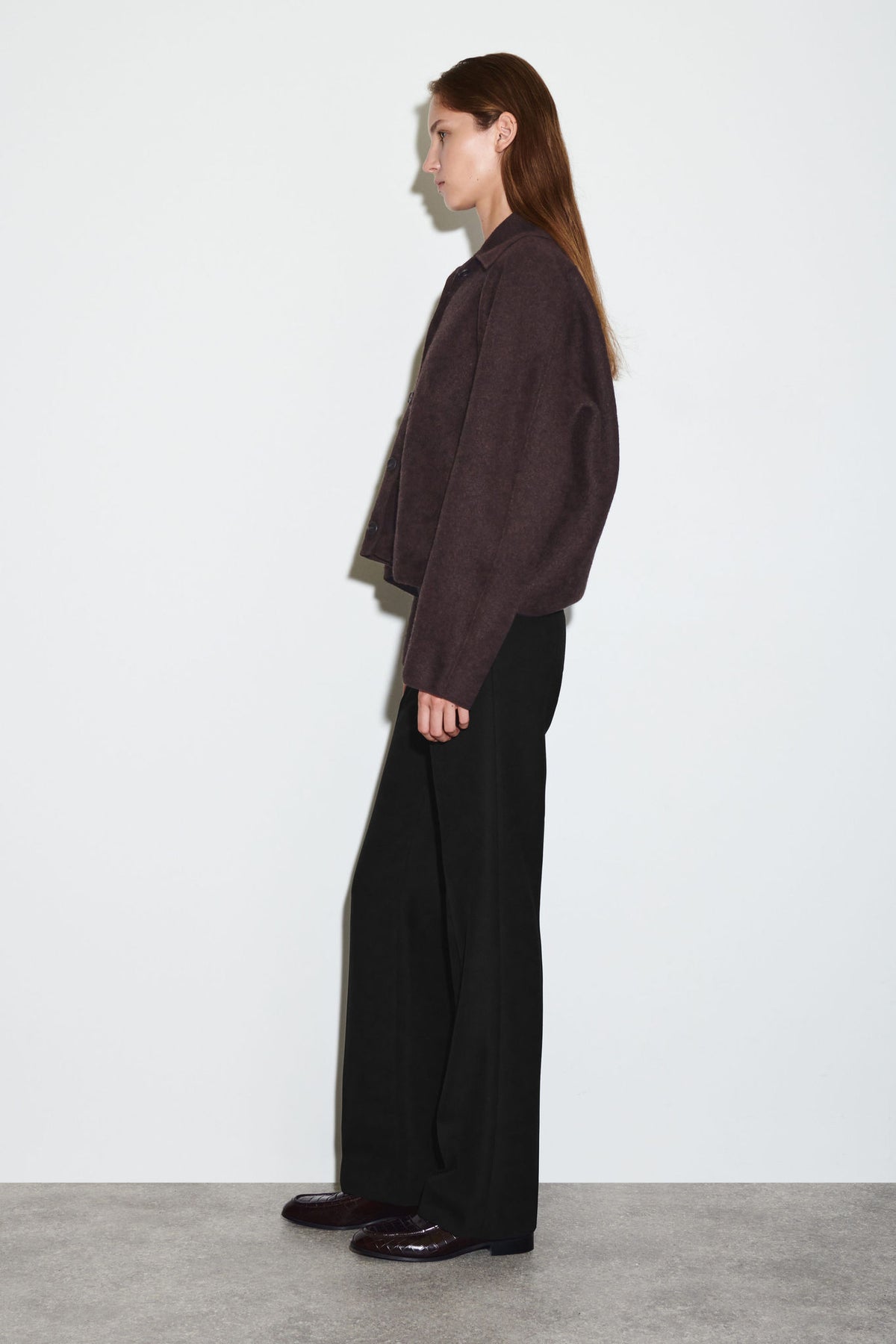 SCULPTED MERINO WOOL SHORT JACKET — Brown dark