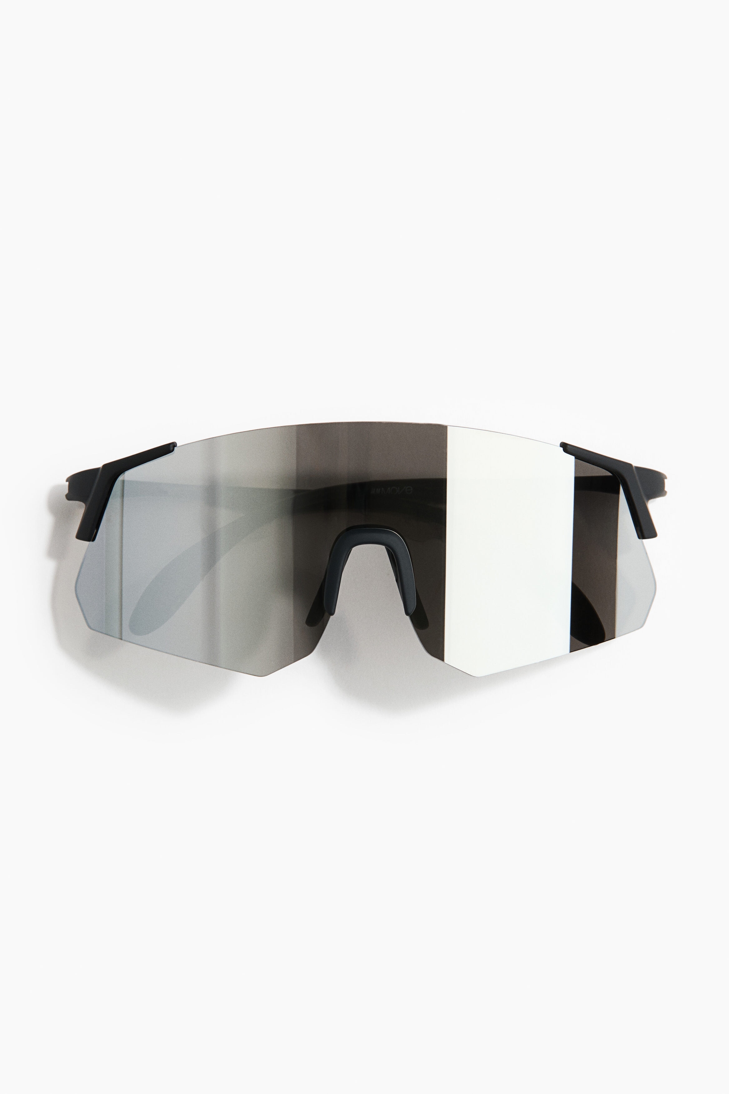Sports sunglasses