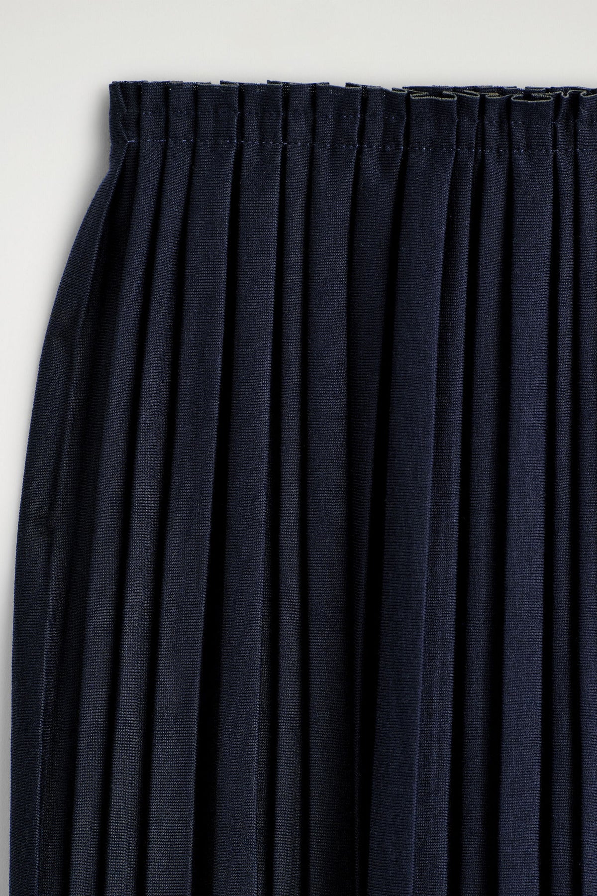 PLISSÉ-JERSEY MIDI SKIRT — Blue dark